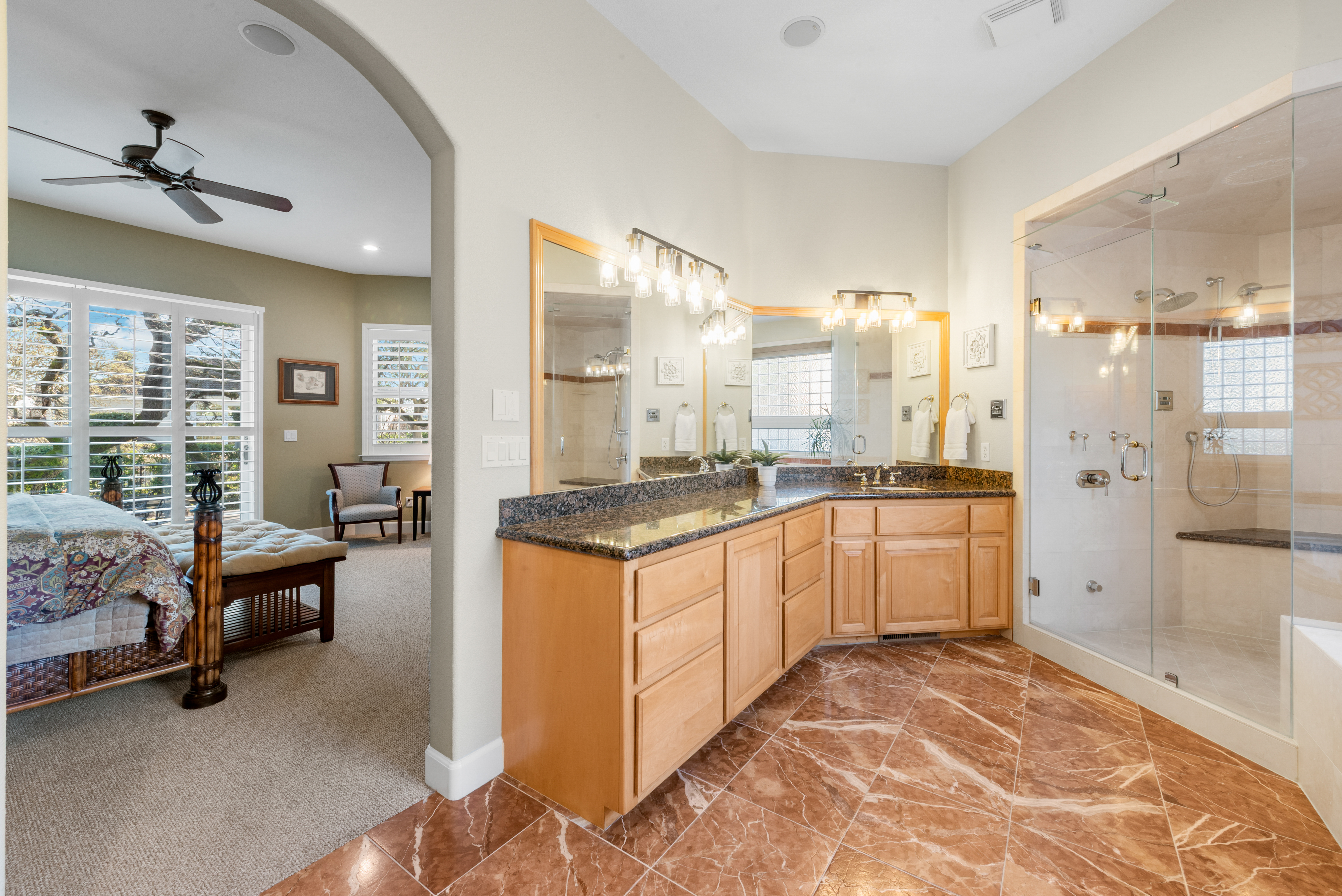 Stunning Home in the Eastridge Gated Subdivision - 物件實景