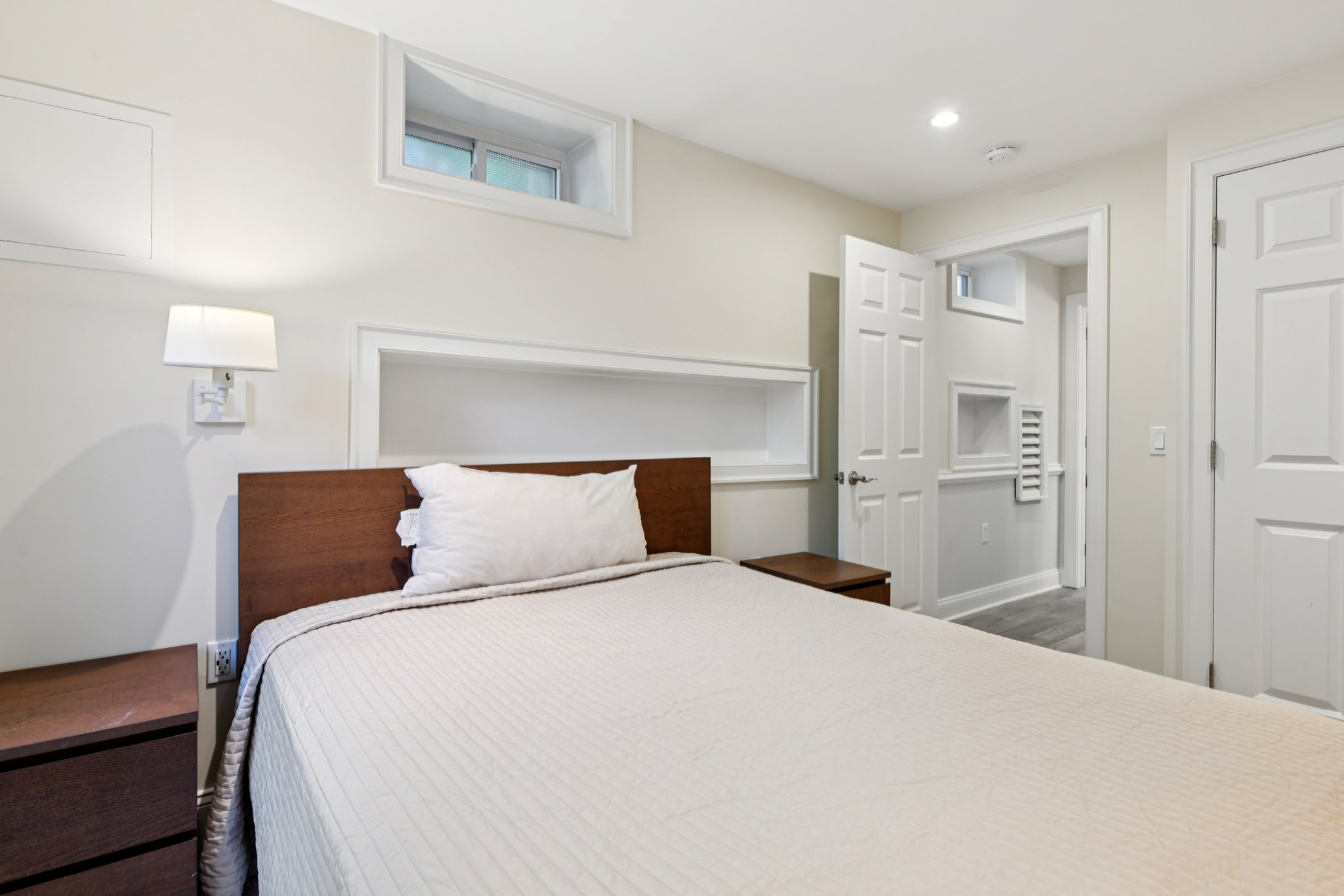 Hampton Bays, New York, 11946, United States, 5 Bedrooms Bedrooms, ,4 BathroomsBathrooms,Residential,For Sale,1870201