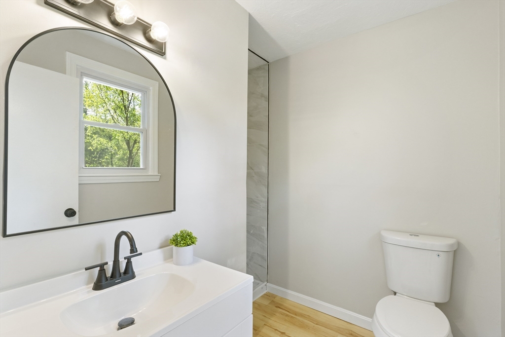 Mansfield, Massachusetts, 02048, United States, 4 Bedrooms Bedrooms, ,2 BathroomsBathrooms,Residential,For Sale,1942588