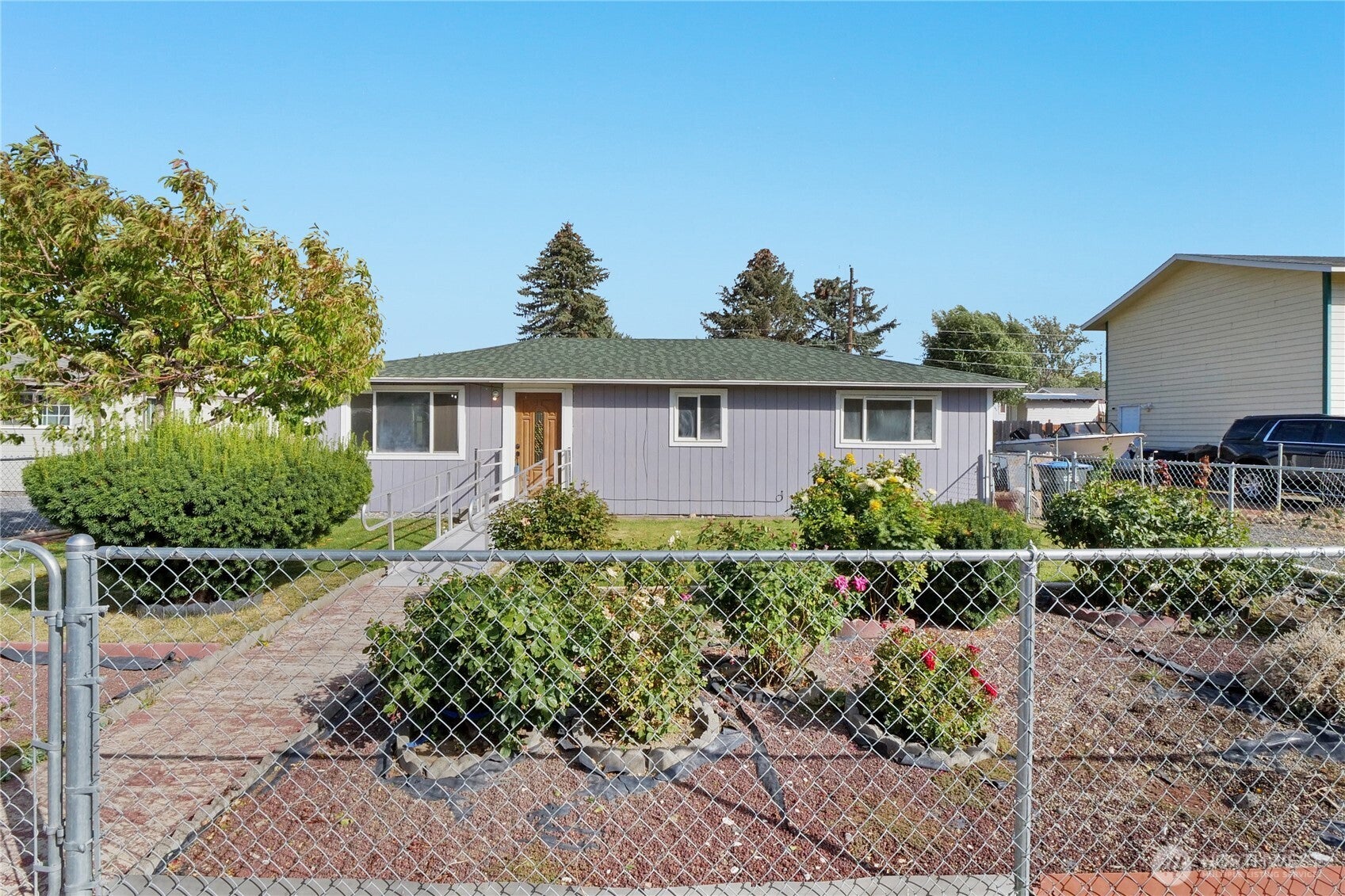 Mary St, Moses Lake, WA 98837