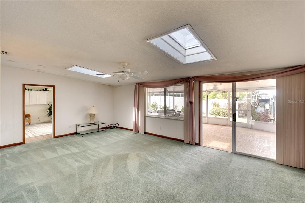 Bradenton, Florida, 34210, United States, 4 Bedrooms Bedrooms, ,2 BathroomsBathrooms,Residential,For Sale,1696879