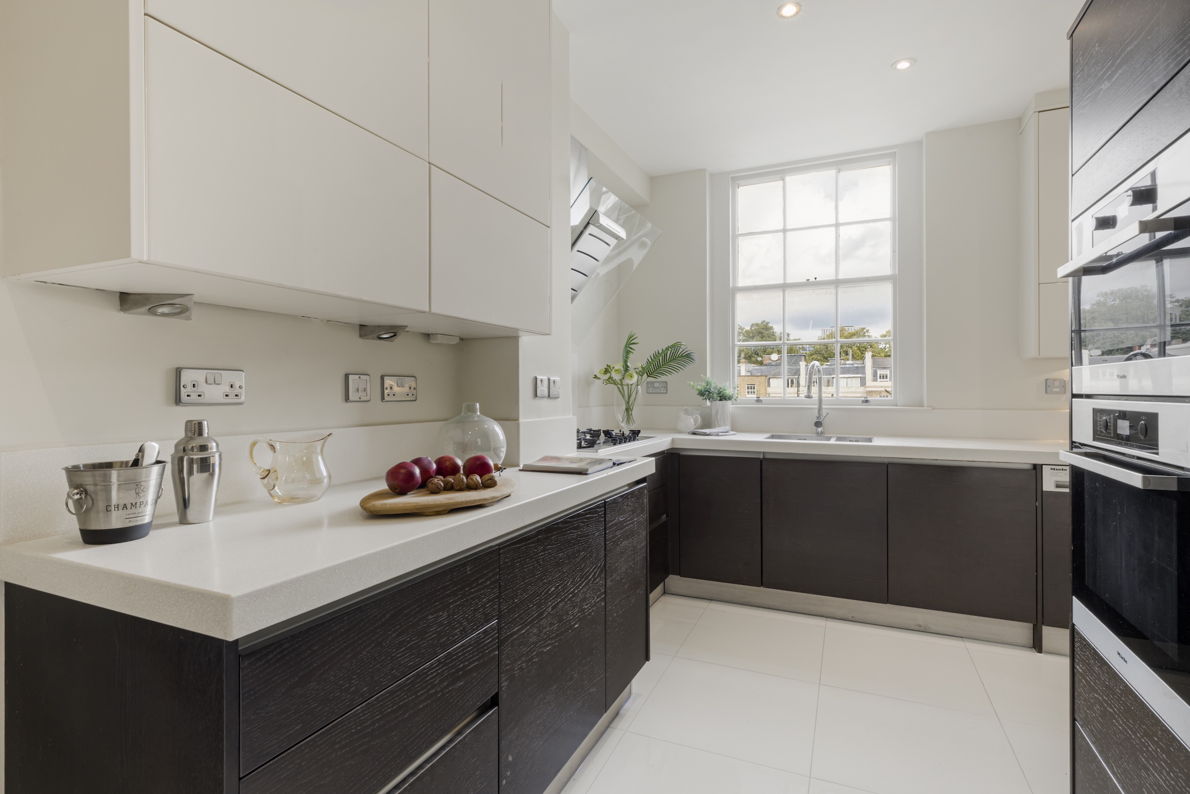  Elegant lateral apartment with a roof terrace overlooking Hyde Park Gardens - 物件實景