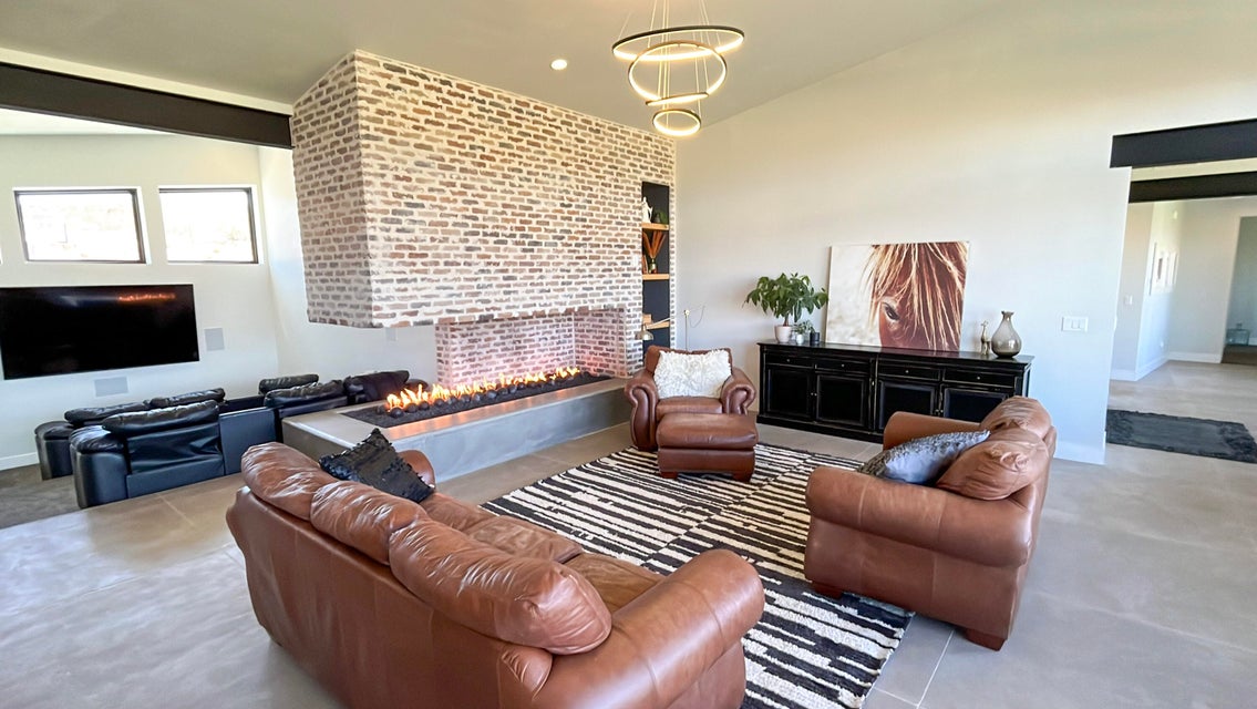 Washington, Utah, 84780, United States, 4 Bedrooms Bedrooms, ,4 BathroomsBathrooms,Residential,For Sale,1998221