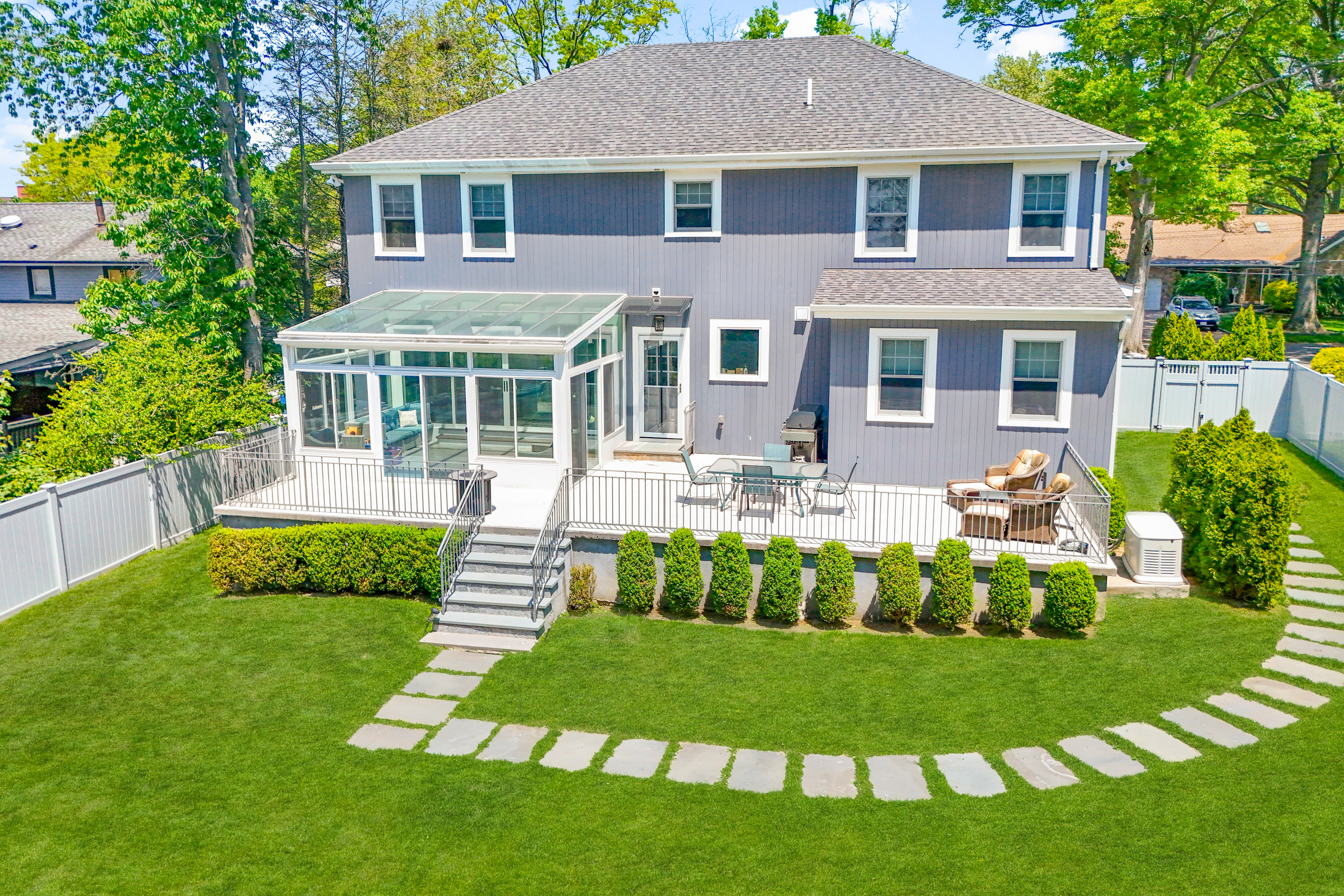  Exceptional Custom Colonial - 物件實景