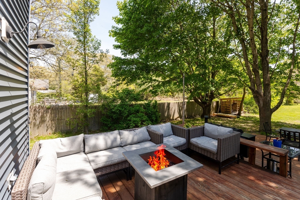 Barnstable, Massachusetts, 02648, United States, 4 Bedrooms Bedrooms, ,2 BathroomsBathrooms,Residential,For Sale,2049292