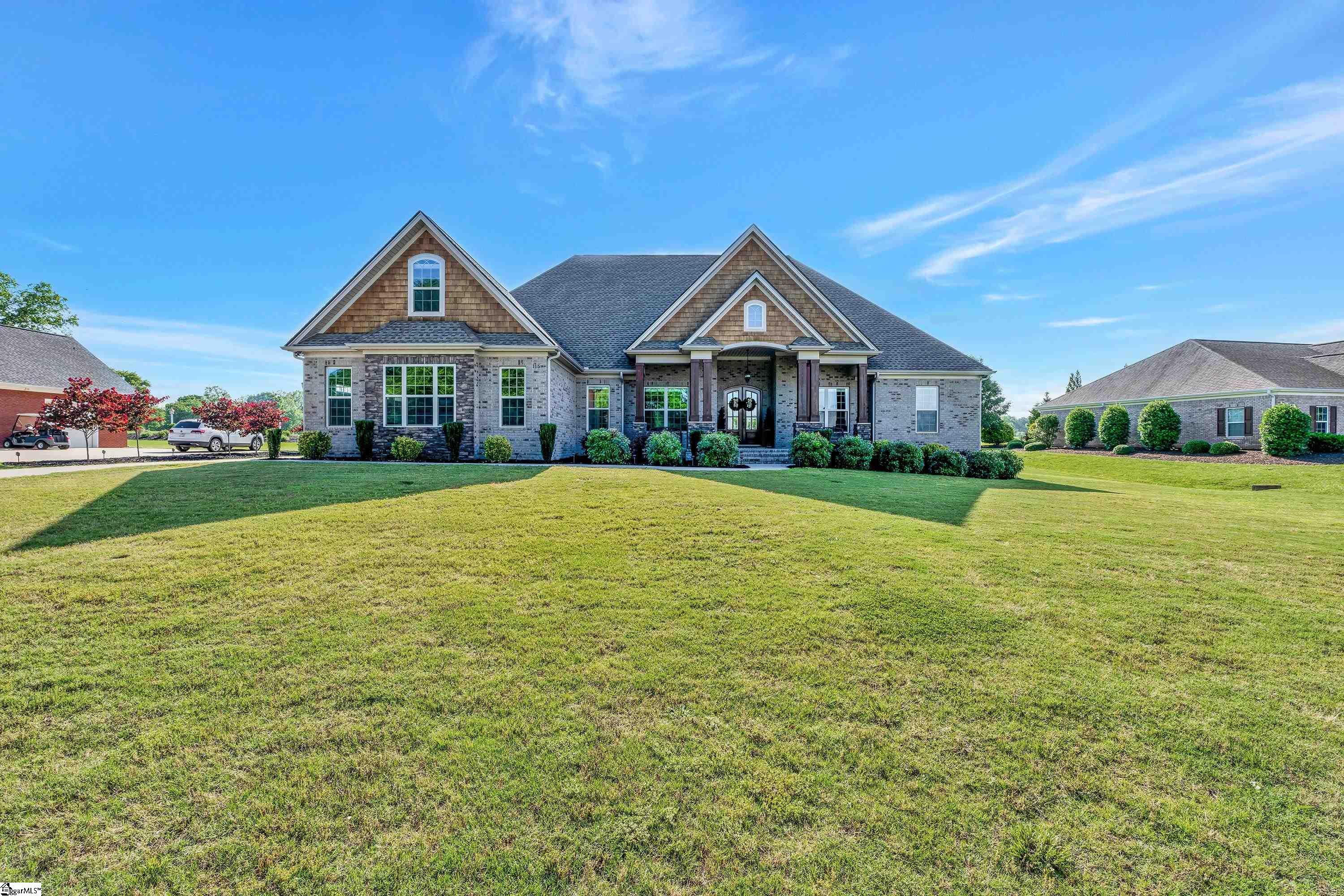 Campobello, South Carolina, 29322, United States, 4 Bedrooms Bedrooms, ,5 BathroomsBathrooms,Residential,For Sale,1827518