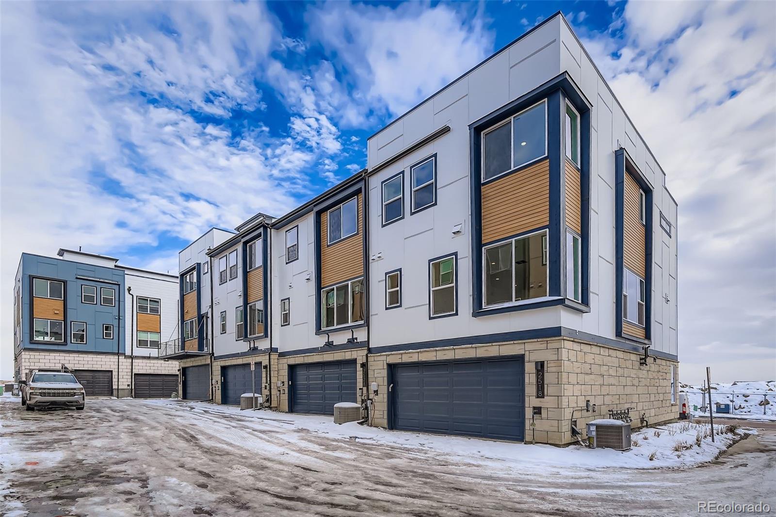 Superior, Colorado, 80027, United States, 2 Bedrooms Bedrooms, ,3 BathroomsBathrooms,Residential,For Sale,1991073