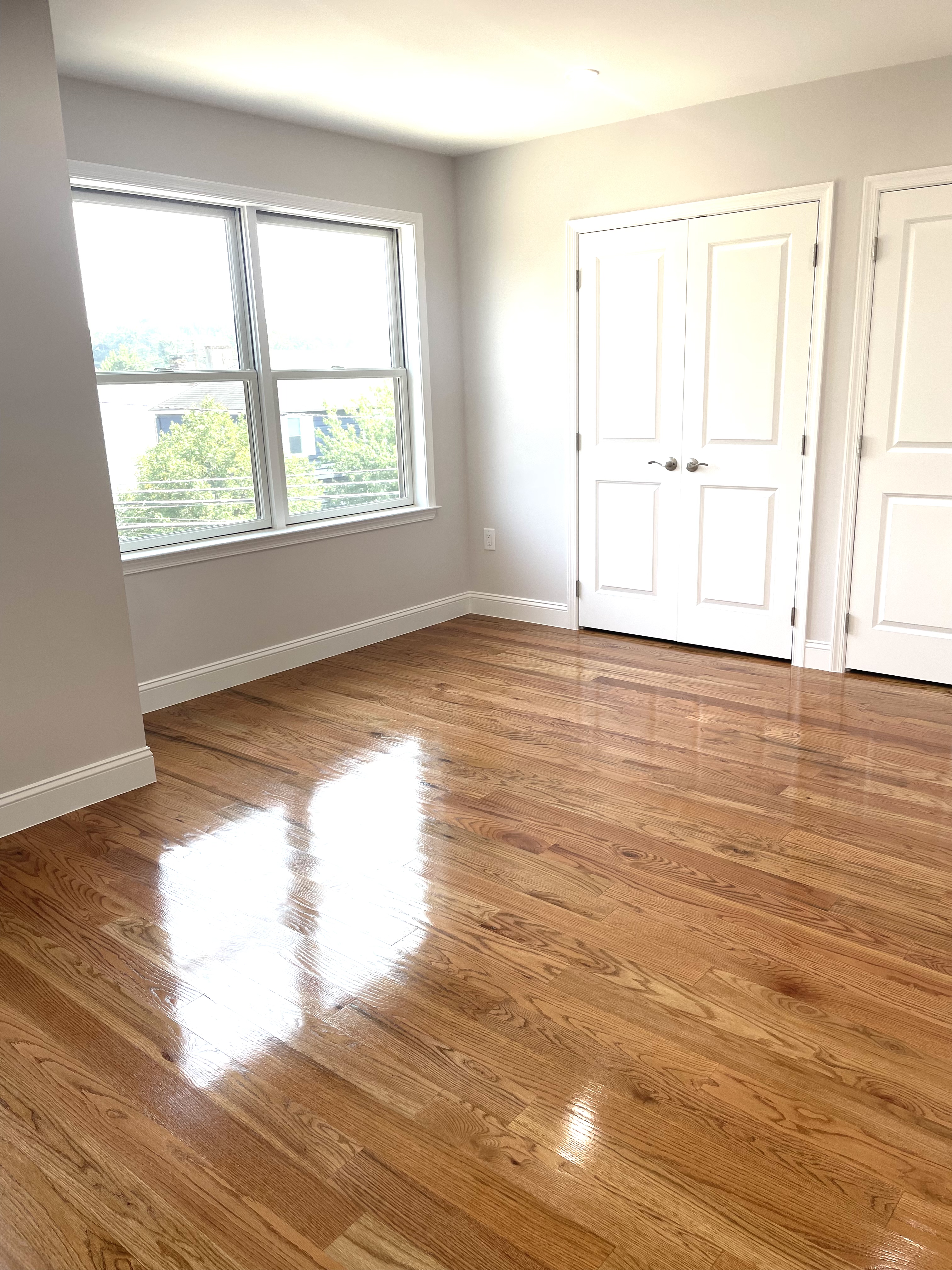 Secaucus, New Jersey, 07094, United States, 3 Bedrooms Bedrooms, ,4 BathroomsBathrooms,Residential,For Sale,1978174