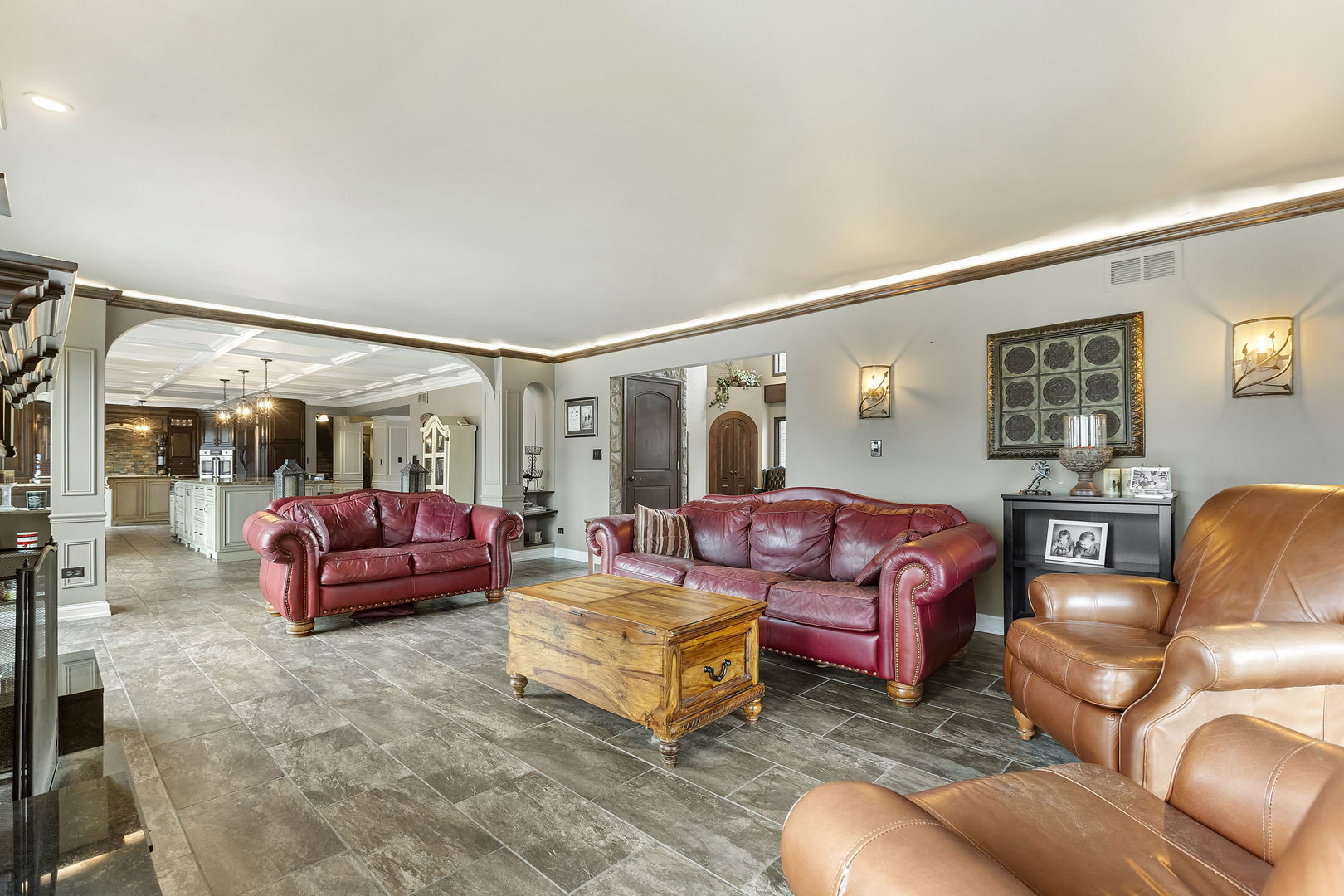 St. Charles, Illinois, 60175, United States, 6 Bedrooms Bedrooms, ,8 BathroomsBathrooms,Residential,For Sale,1940364