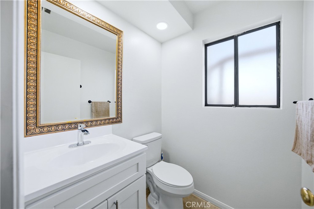 Fontana, California, 92336, United States, 3 Bedrooms Bedrooms, ,2 BathroomsBathrooms,Residential,For Sale,2028029