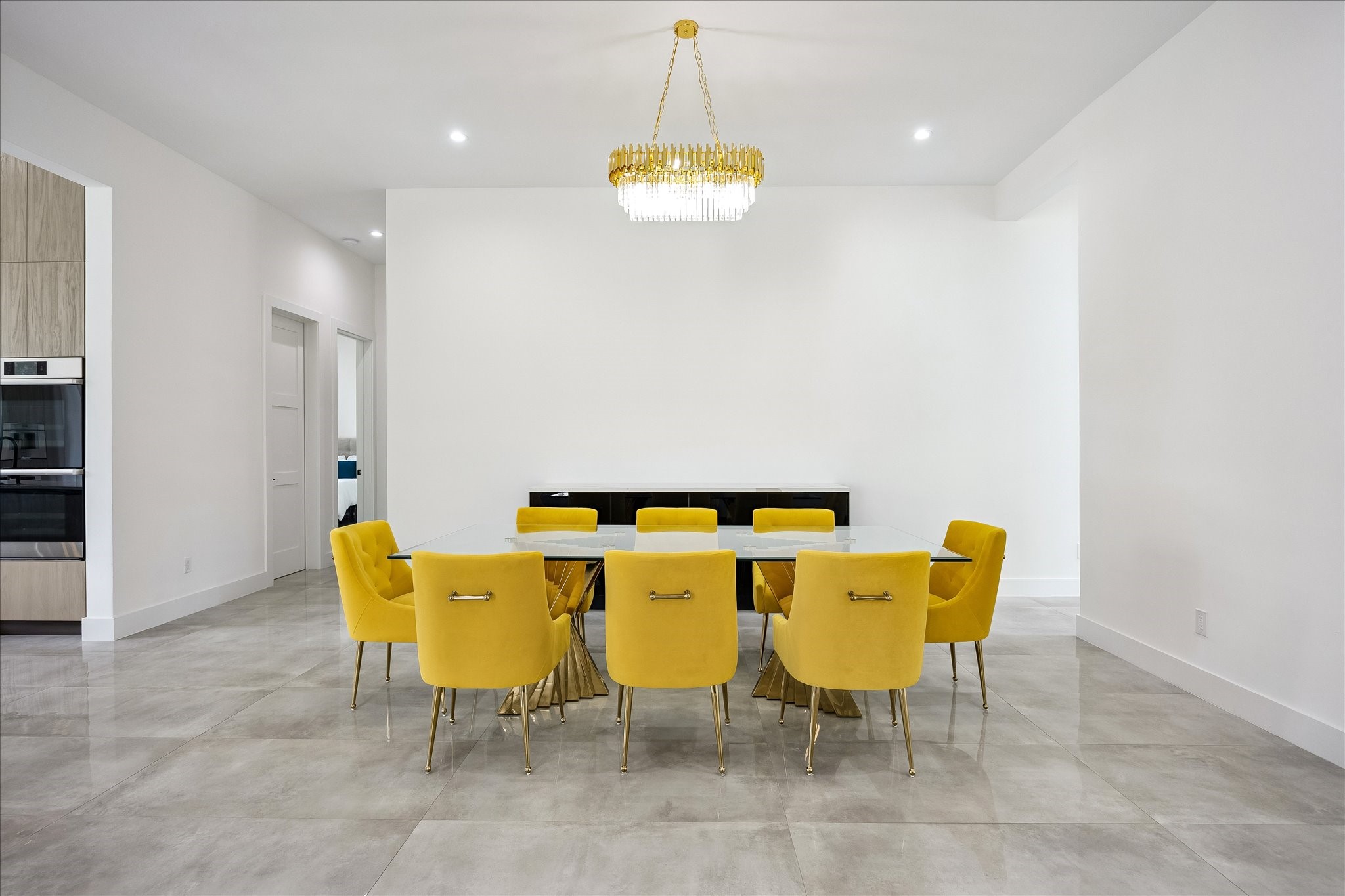  9909 Larston Street - 物件實景