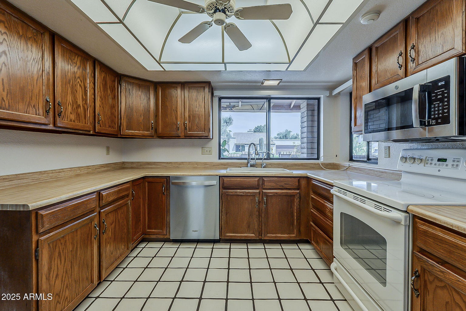 Scottsdale, Arizona, 85258, United States, 4 Bedrooms Bedrooms, ,2 BathroomsBathrooms,Residential,For Sale,1916336