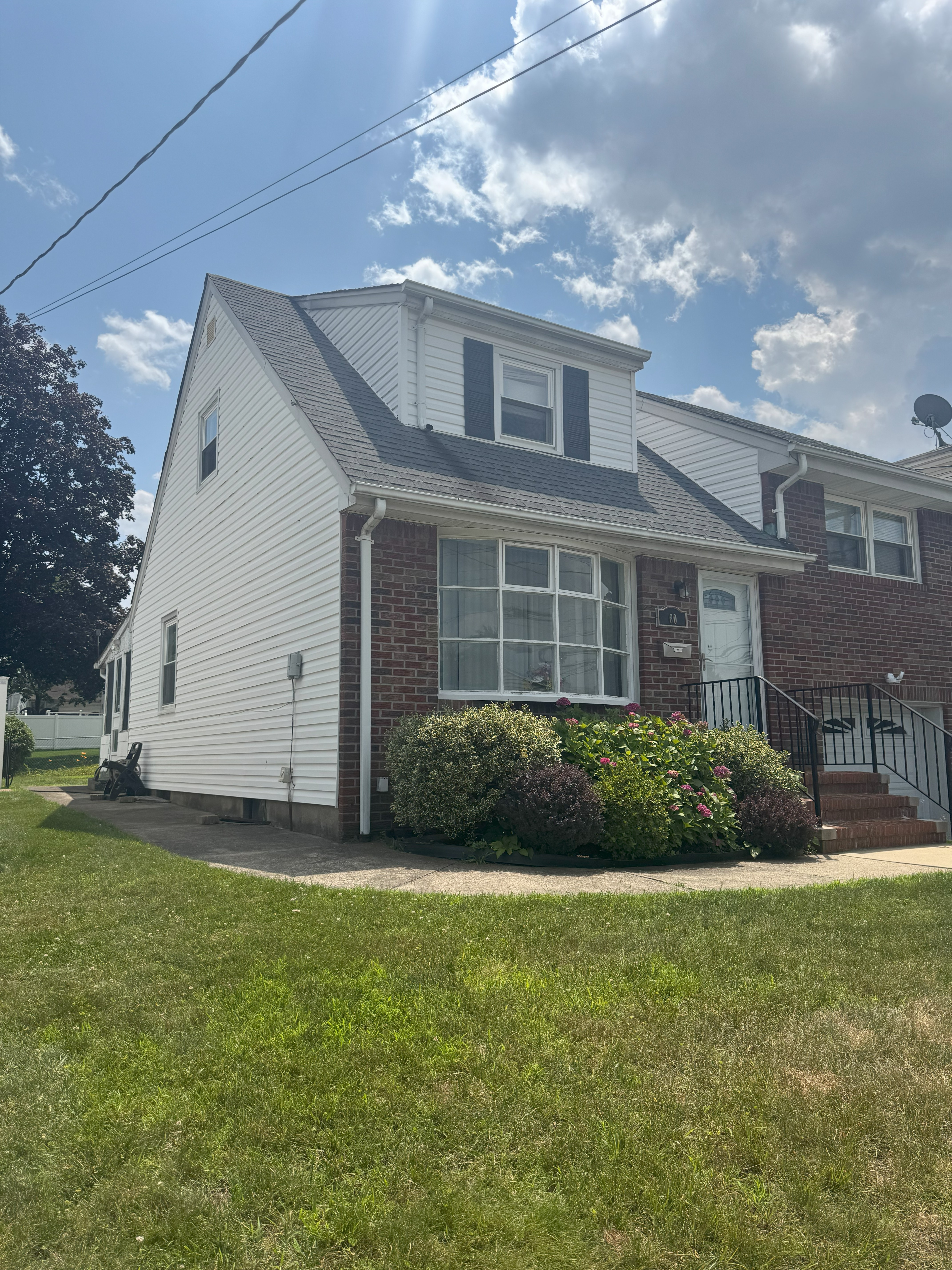 Bergenfield, New Jersey, 07621, United States, 3 Bedrooms Bedrooms, ,2 BathroomsBathrooms,Residential,For Sale,1975453