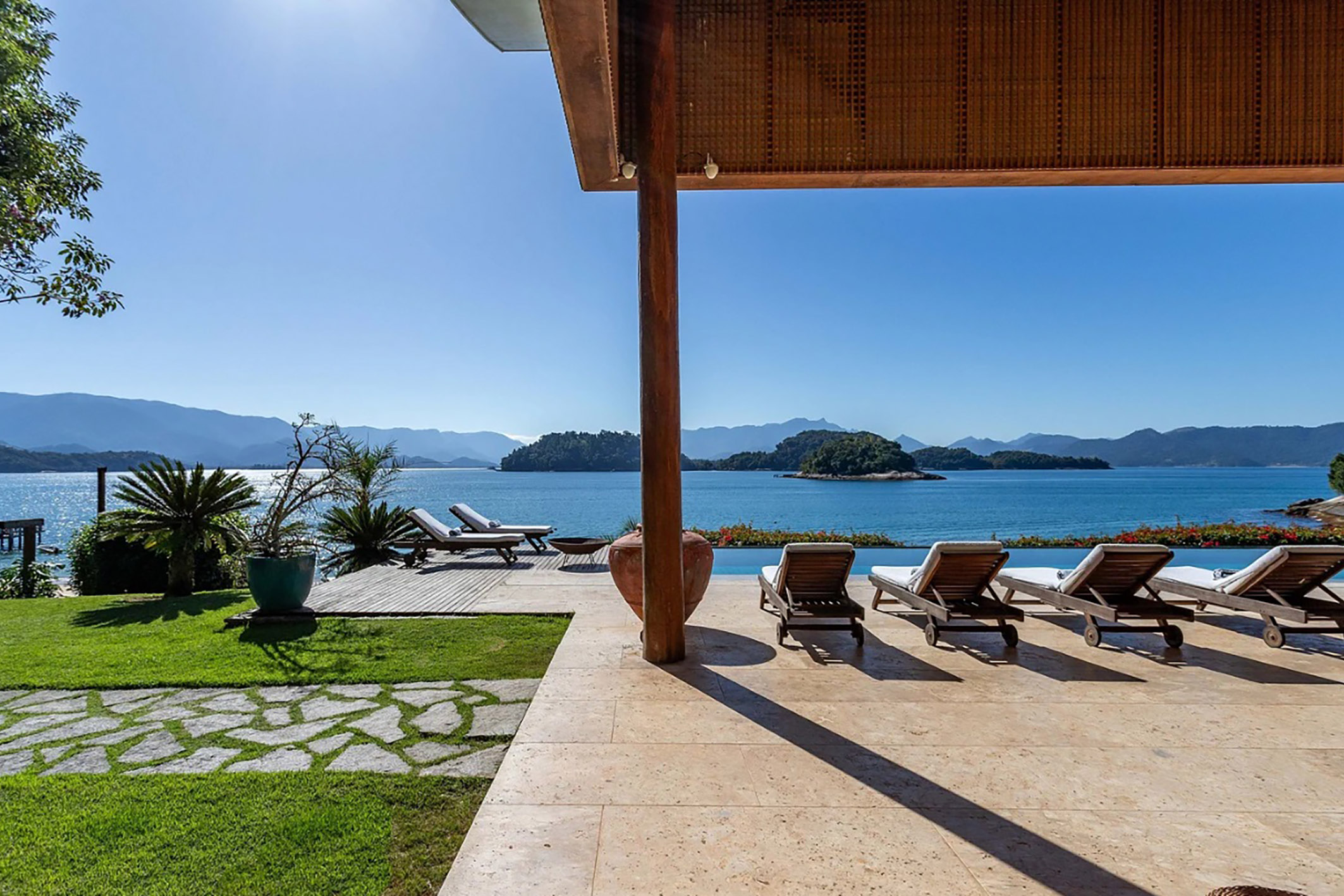  Waterfront estate with private suites and exceptional leisure infrastructure - 物件實景