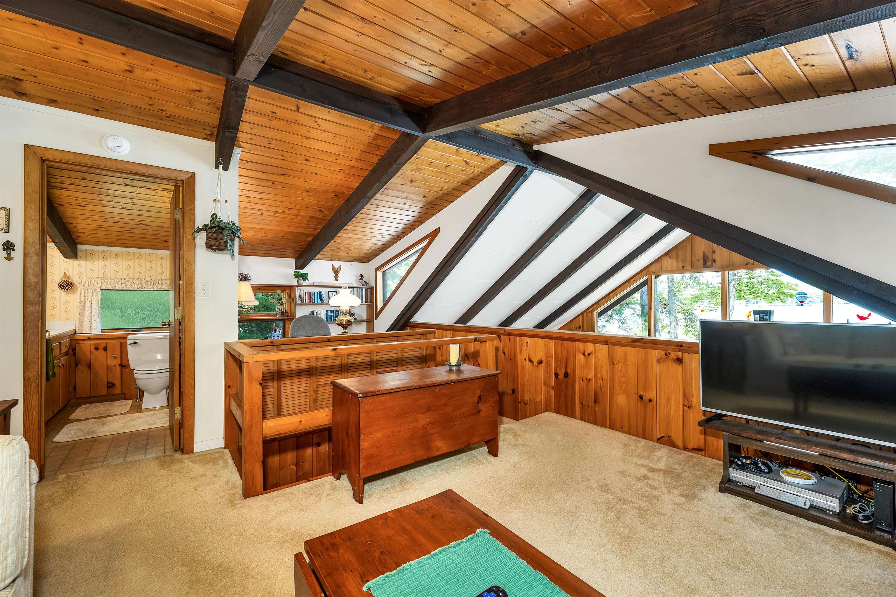 Moultonborough, New Hampshire, 03254, United States, 3 Bedrooms Bedrooms, ,3 BathroomsBathrooms,Residential,For Sale,1901943