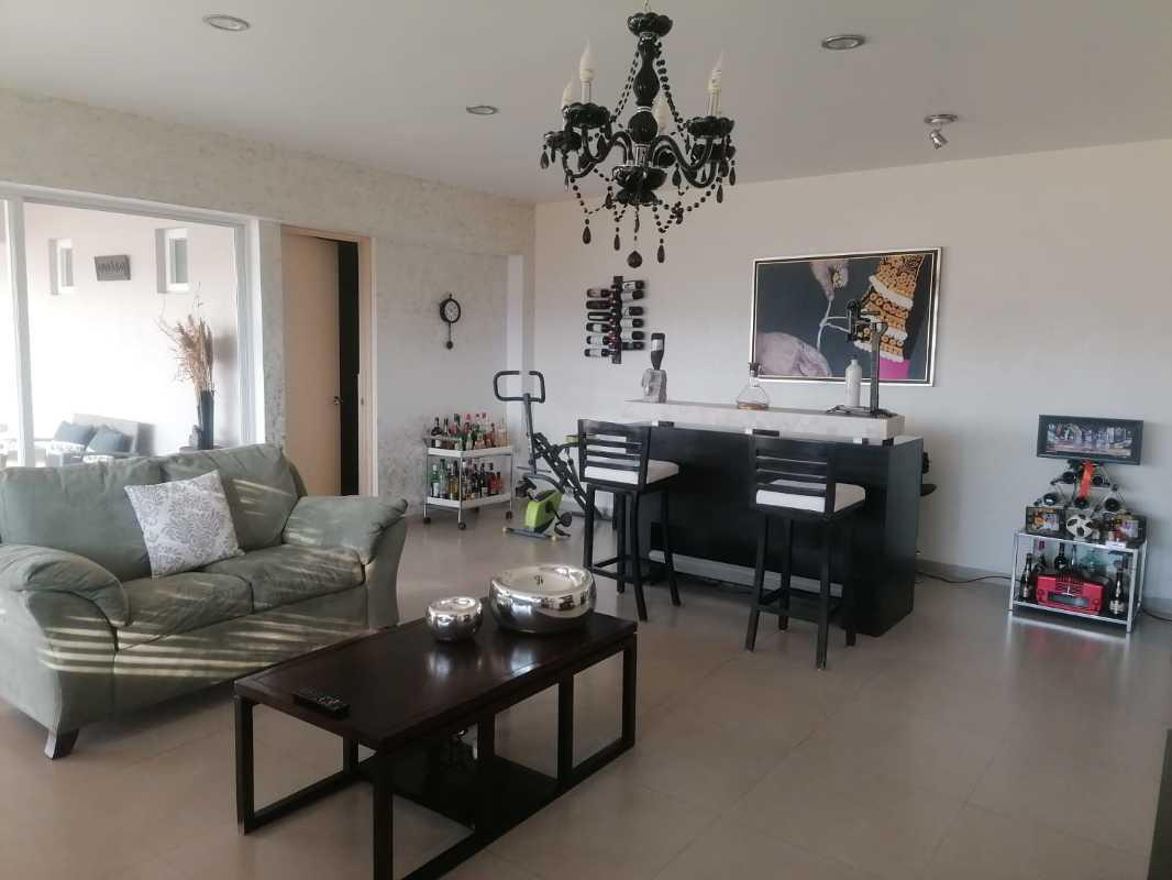 Condado de Sayavedra, Atizapán de Zaragoza, Estado de México, 52938, Mexico, 3 Bedrooms Bedrooms, ,7 BathroomsBathrooms,Residential,For Sale,Condado de Sayavedra,1442357