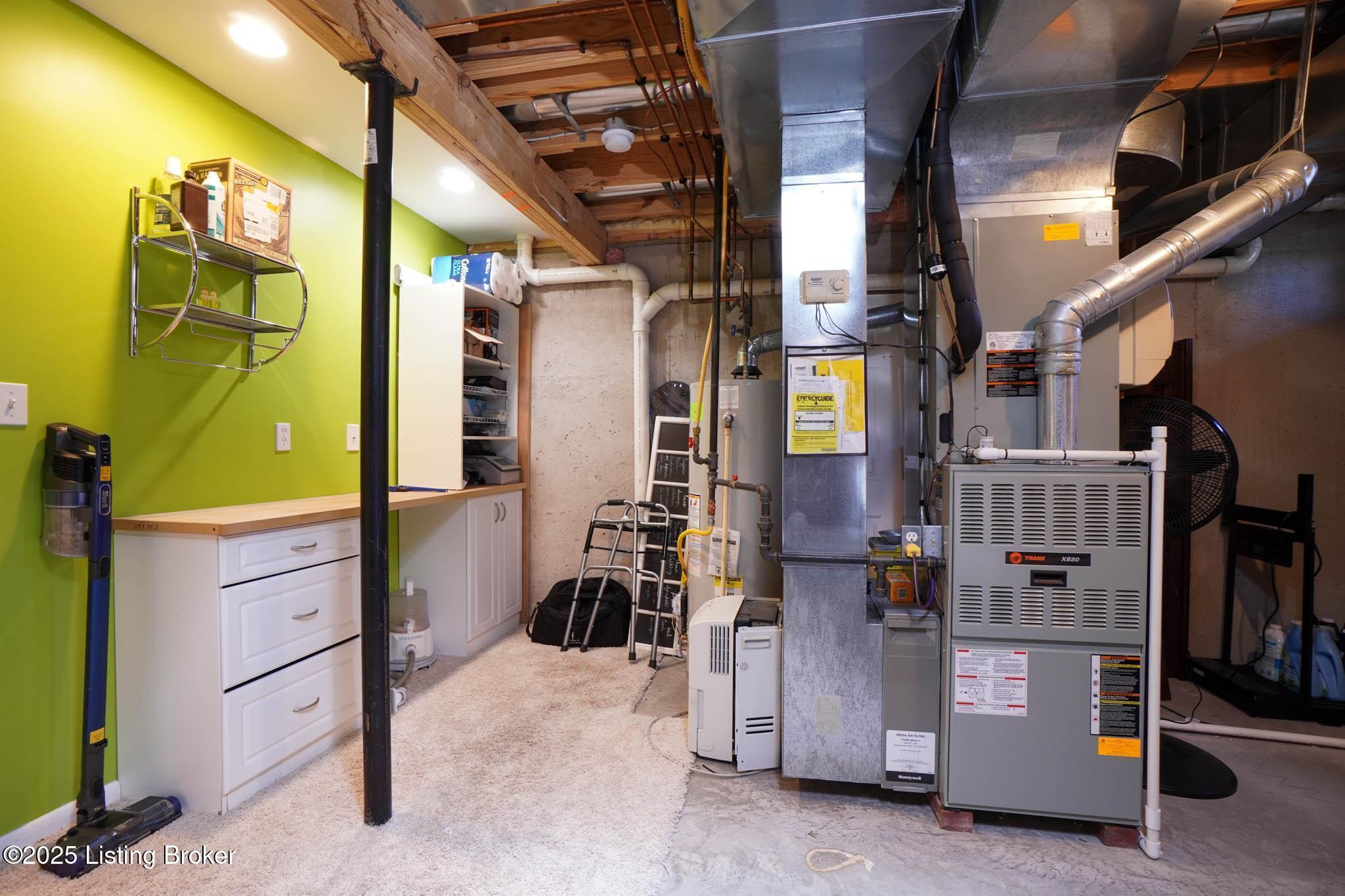 Louisville, Kentucky, 40299, United States, 3 Bedrooms Bedrooms, ,4 BathroomsBathrooms,Residential,For Sale,2000684