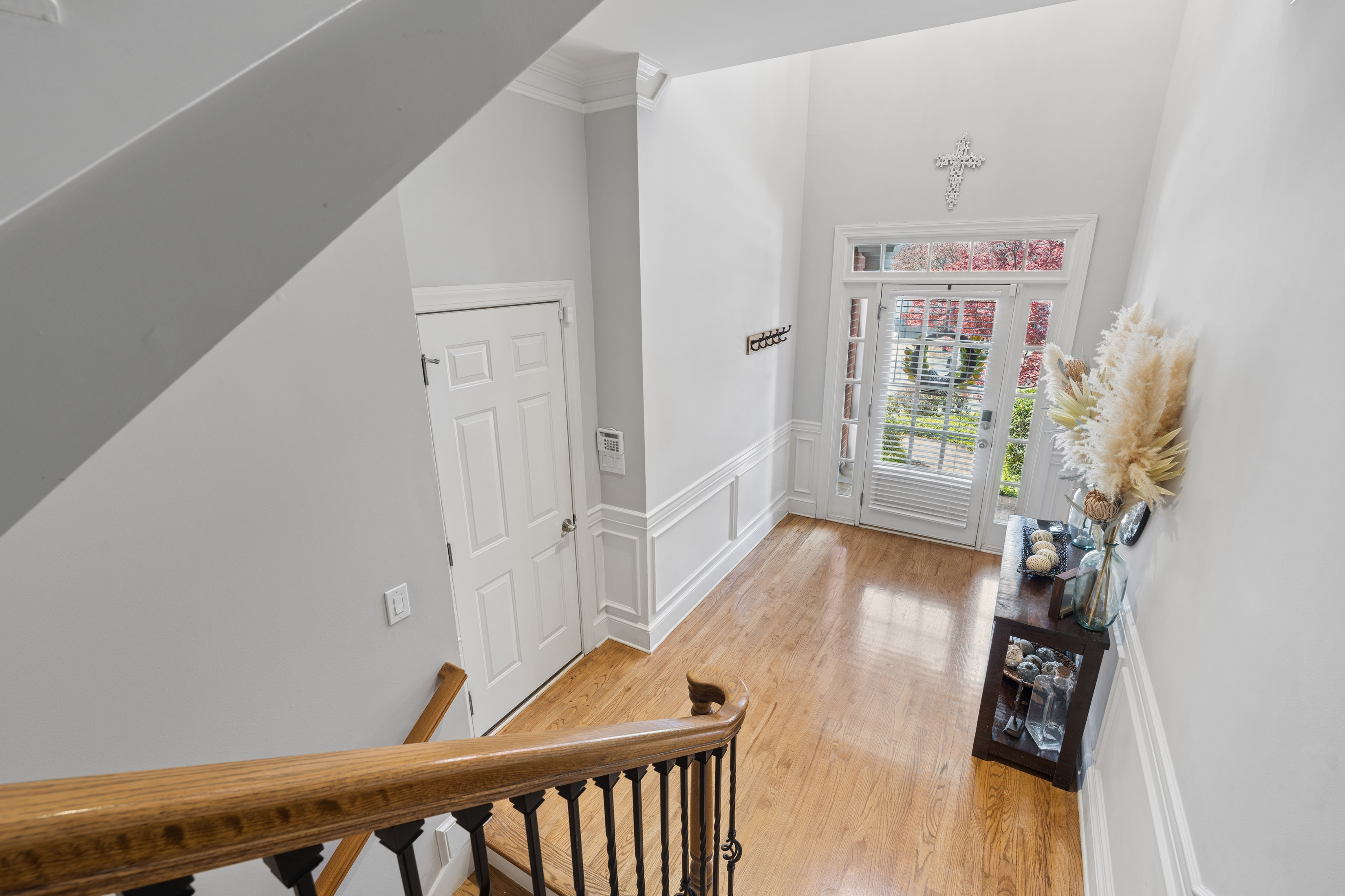  Elegant and Light-filled Townhome in Gated Olde Ivy at Vinings Community - 物件實景