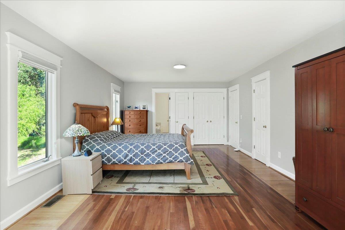 Mcgaheysville, Virginia, 22840, United States, 4 Bedrooms Bedrooms, ,4 BathroomsBathrooms,Residential,For Sale,1877155