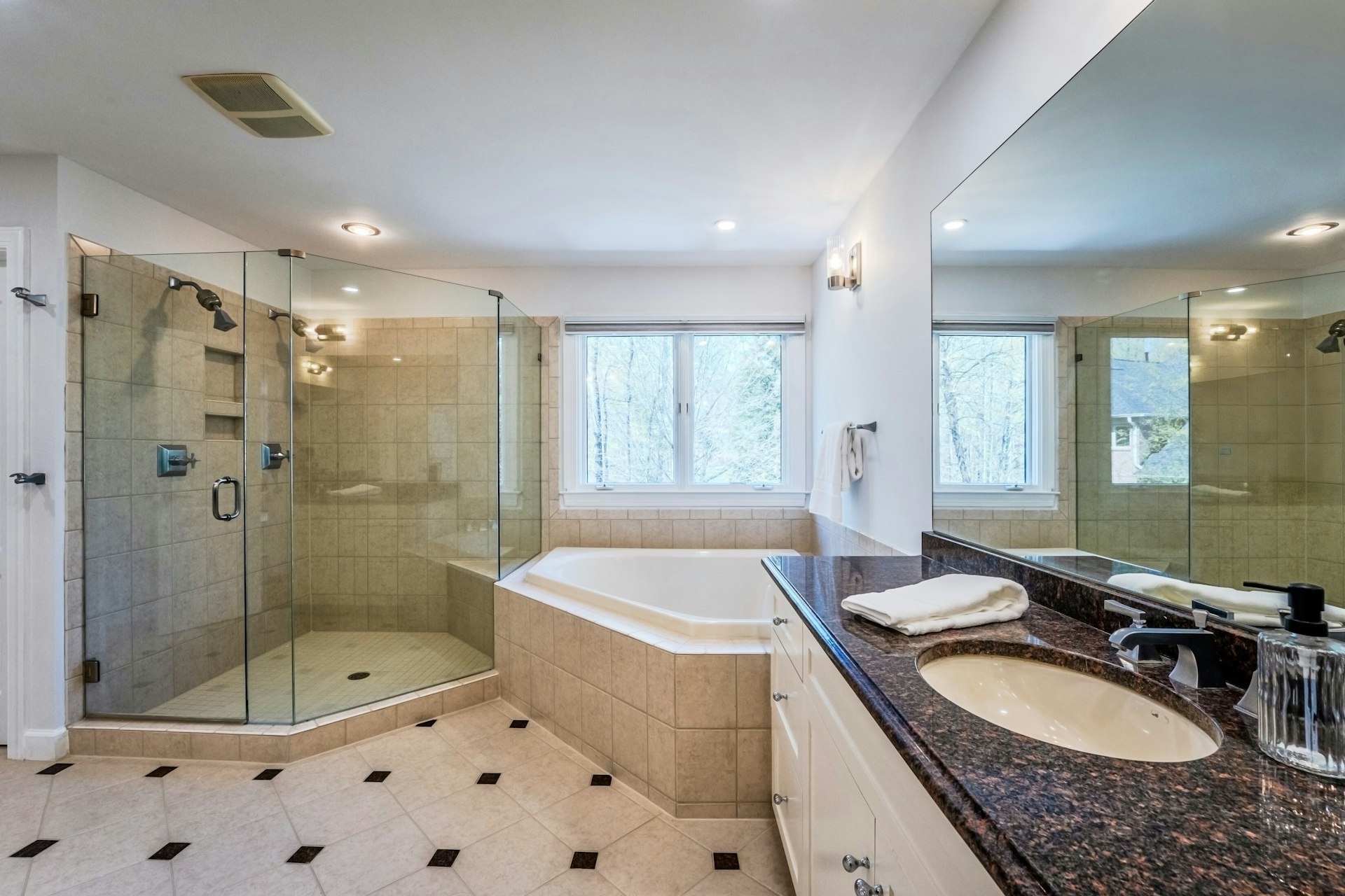  20588 Myers Place, Leesburg, VA 20175 - 物件實景