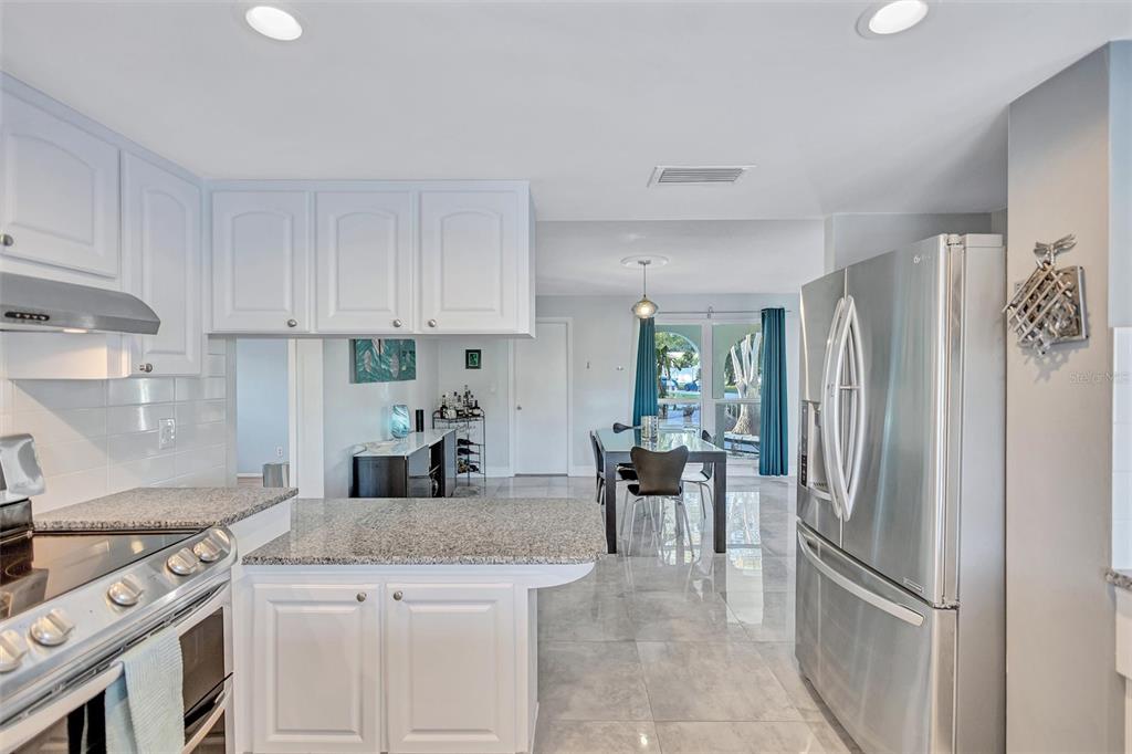 St Petersburg, Florida, 33705, United States, 4 Bedrooms Bedrooms, ,3 BathroomsBathrooms,Residential,For Sale,1991648