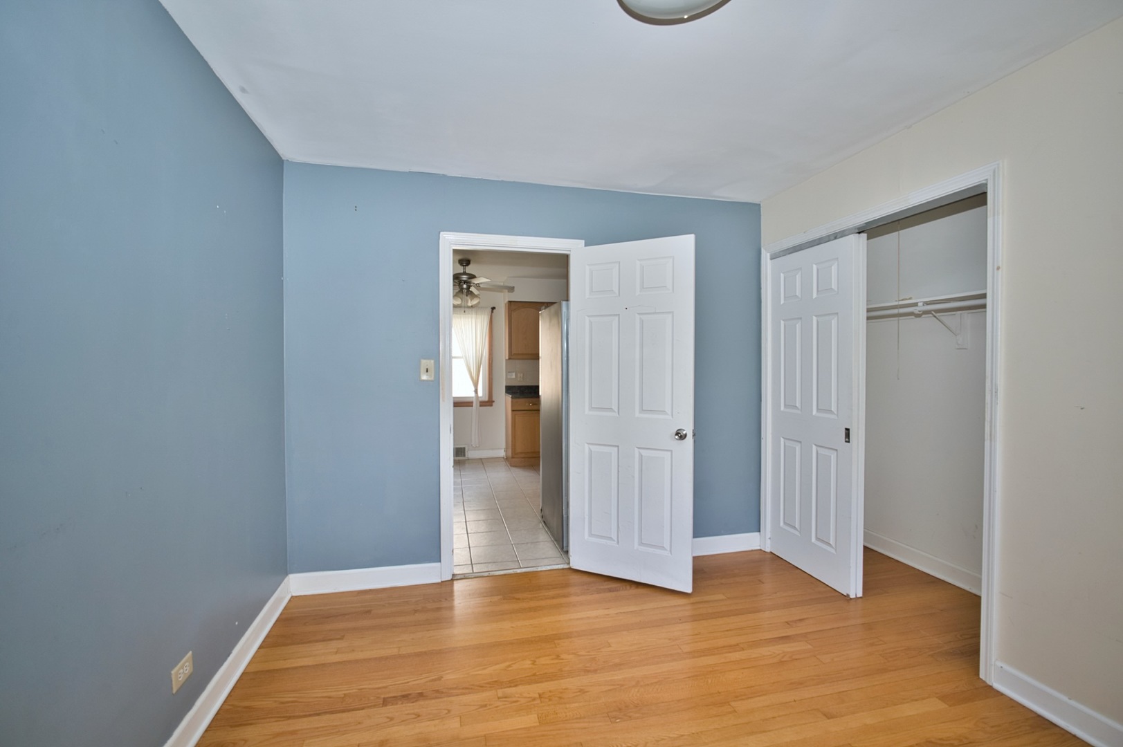 Lincolnwood, Illinois, 60712, United States, 8 Bedrooms Bedrooms, ,Residential,For Sale,1984264