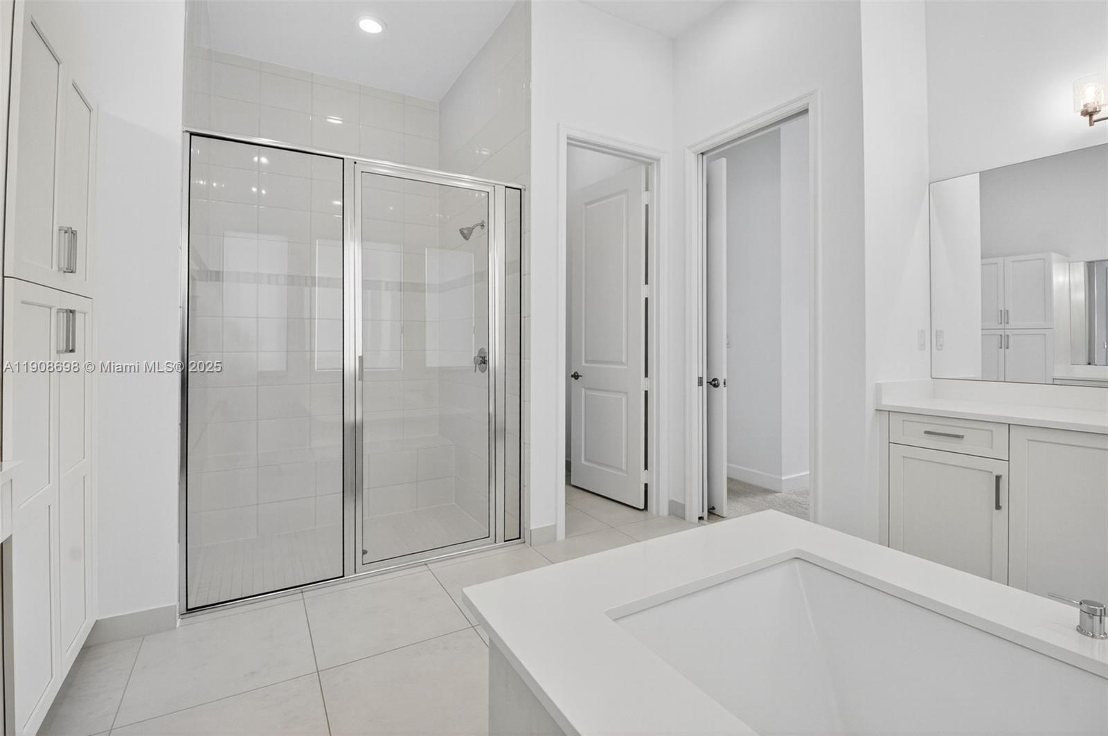 Boynton Beach, Florida, 33473, United States, 3 Bedrooms Bedrooms, ,4 BathroomsBathrooms,Residential,For Sale,1991077