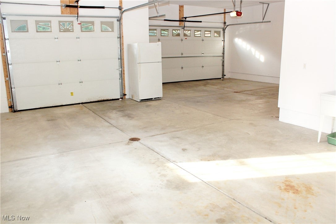 Lowellville, Ohio, 44436, United States, 3 Bedrooms Bedrooms, ,2 BathroomsBathrooms,Residential,For Sale,1984075