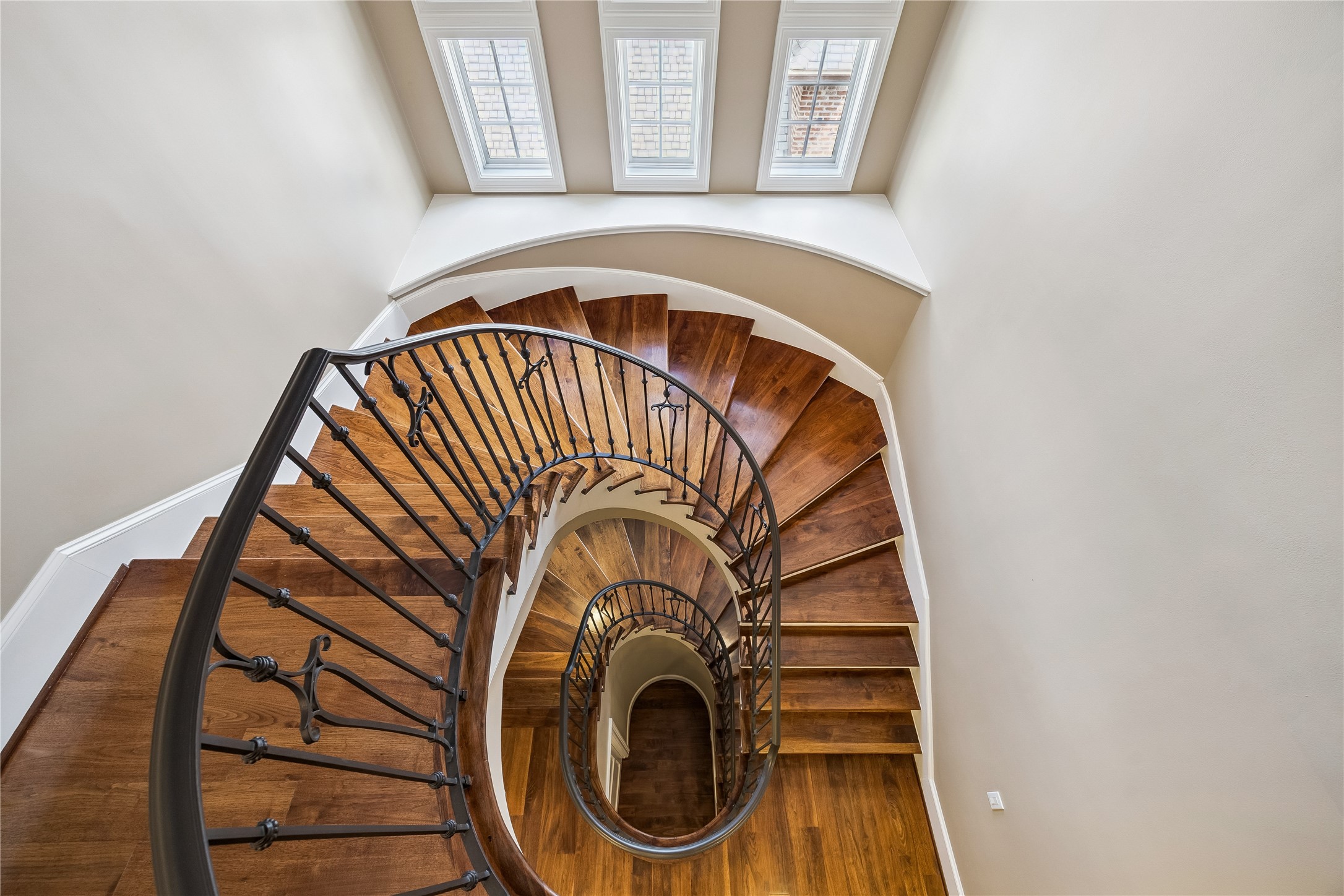 4005 Piping Rock Lane - 物件實景