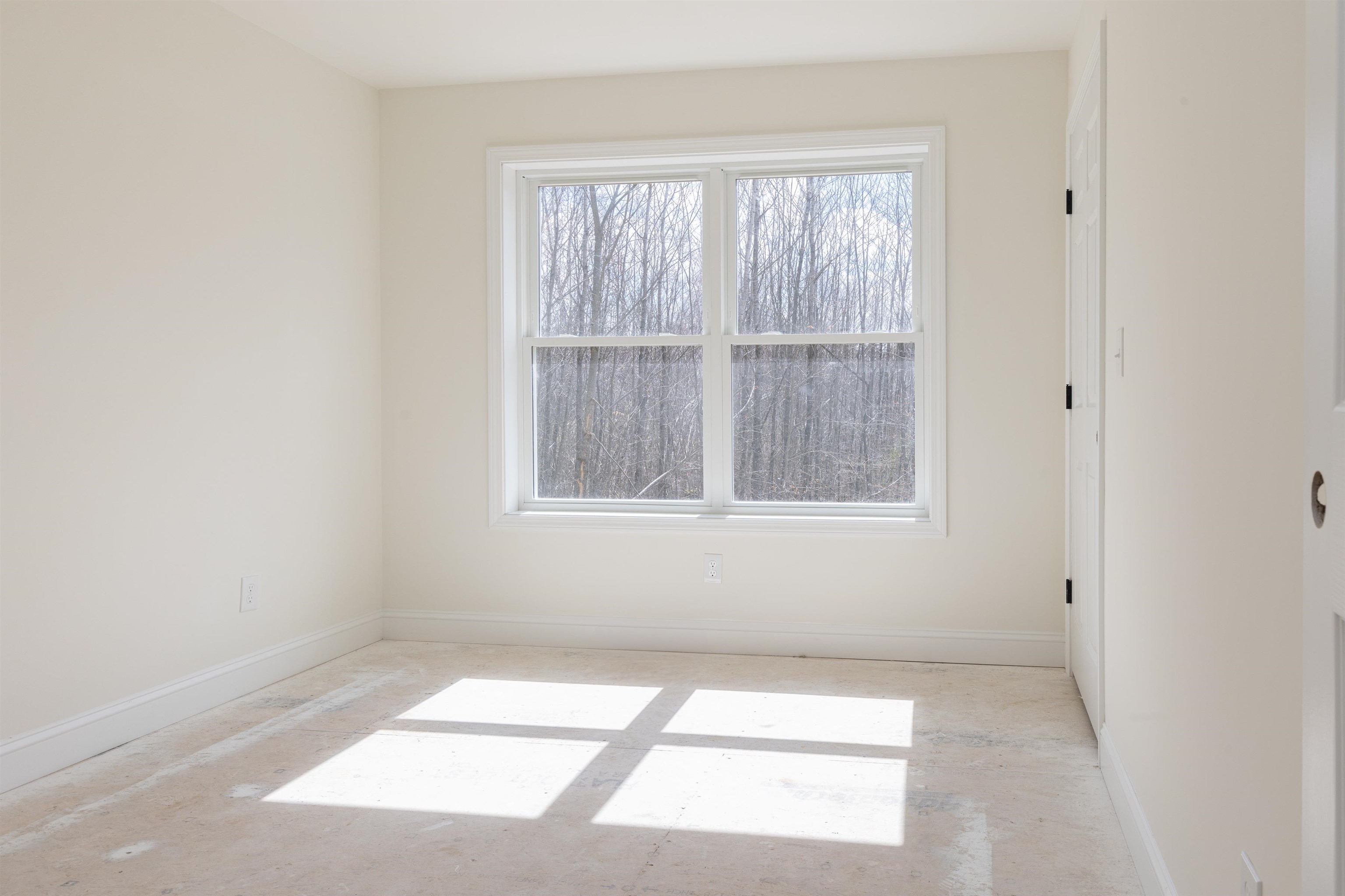 Lebanon, Maine, 04027, United States, 3 Bedrooms Bedrooms, ,3 BathroomsBathrooms,Residential,For Sale,1920819