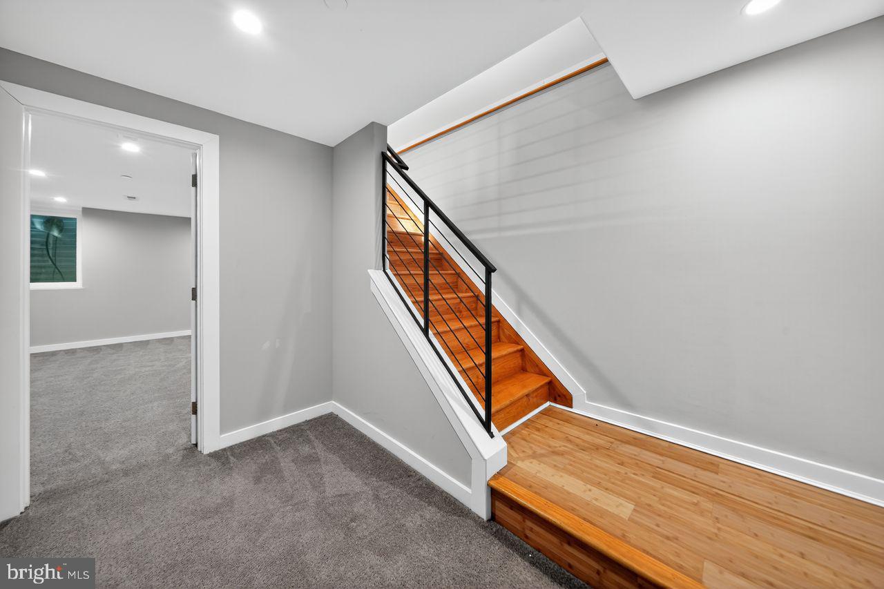 Philadelphia, Pennsylvania, 19146, United States, 4 Bedrooms Bedrooms, ,3 BathroomsBathrooms,Residential,For Sale,1960964