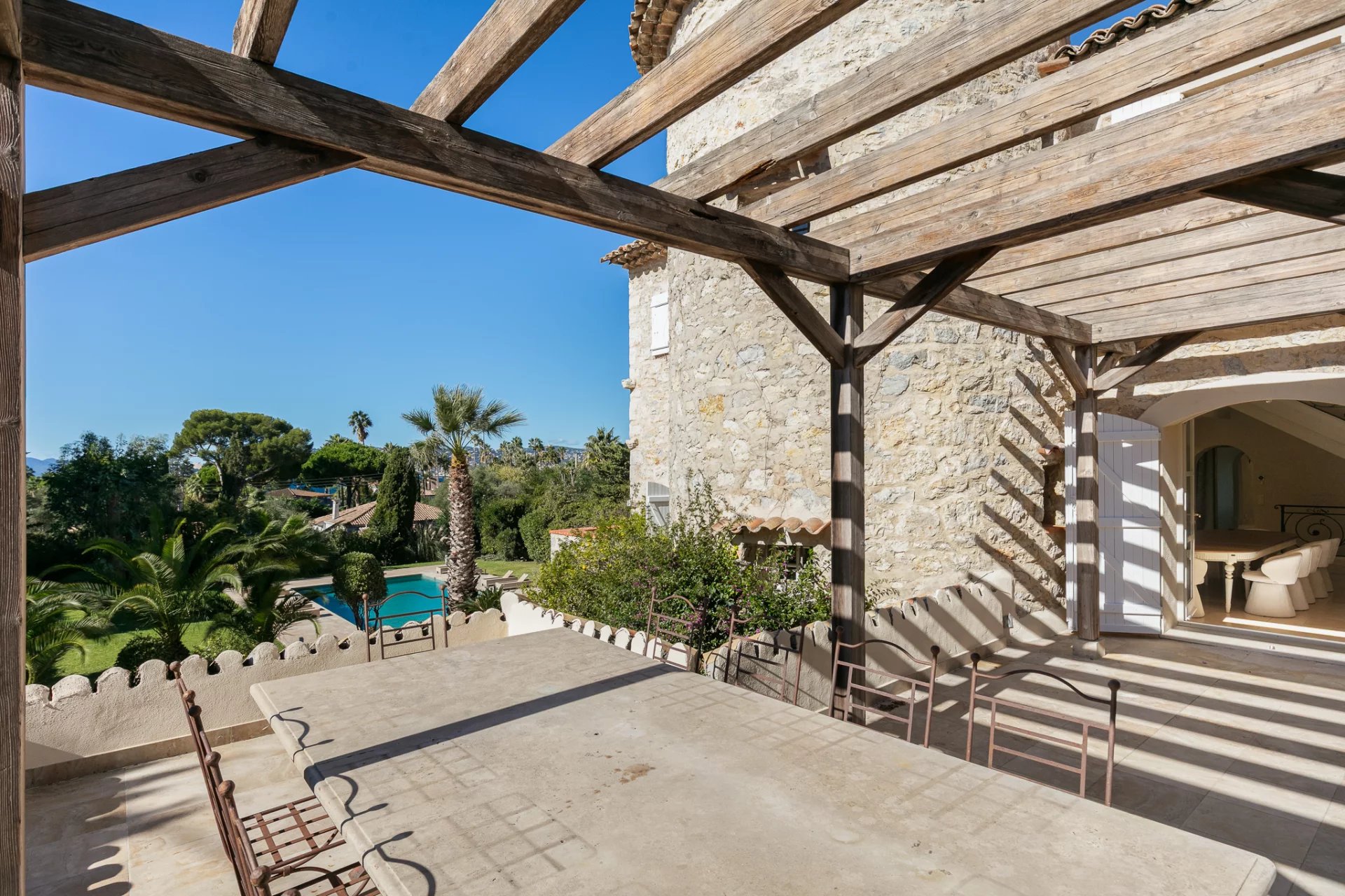 Antibes, Provence-Alpes-Côte d’Azur, 06600, FR, 6 Bedrooms Bedrooms, ,Residential,For Sale,1986252