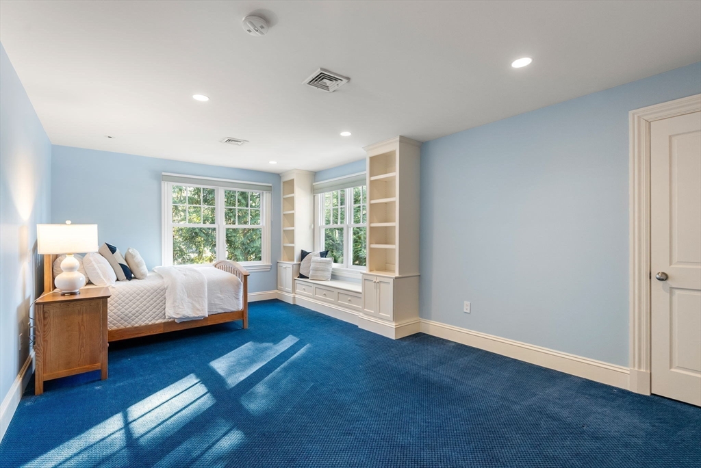 Wellesley, Massachusetts, 02482, United States, 6 Bedrooms Bedrooms, ,8 BathroomsBathrooms,Residential,For Sale,1988336