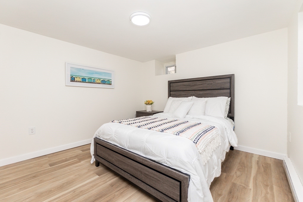 Peabody, Massachusetts, 01960, United States, 4 Bedrooms Bedrooms, ,3 BathroomsBathrooms,Residential,For Sale,1995158