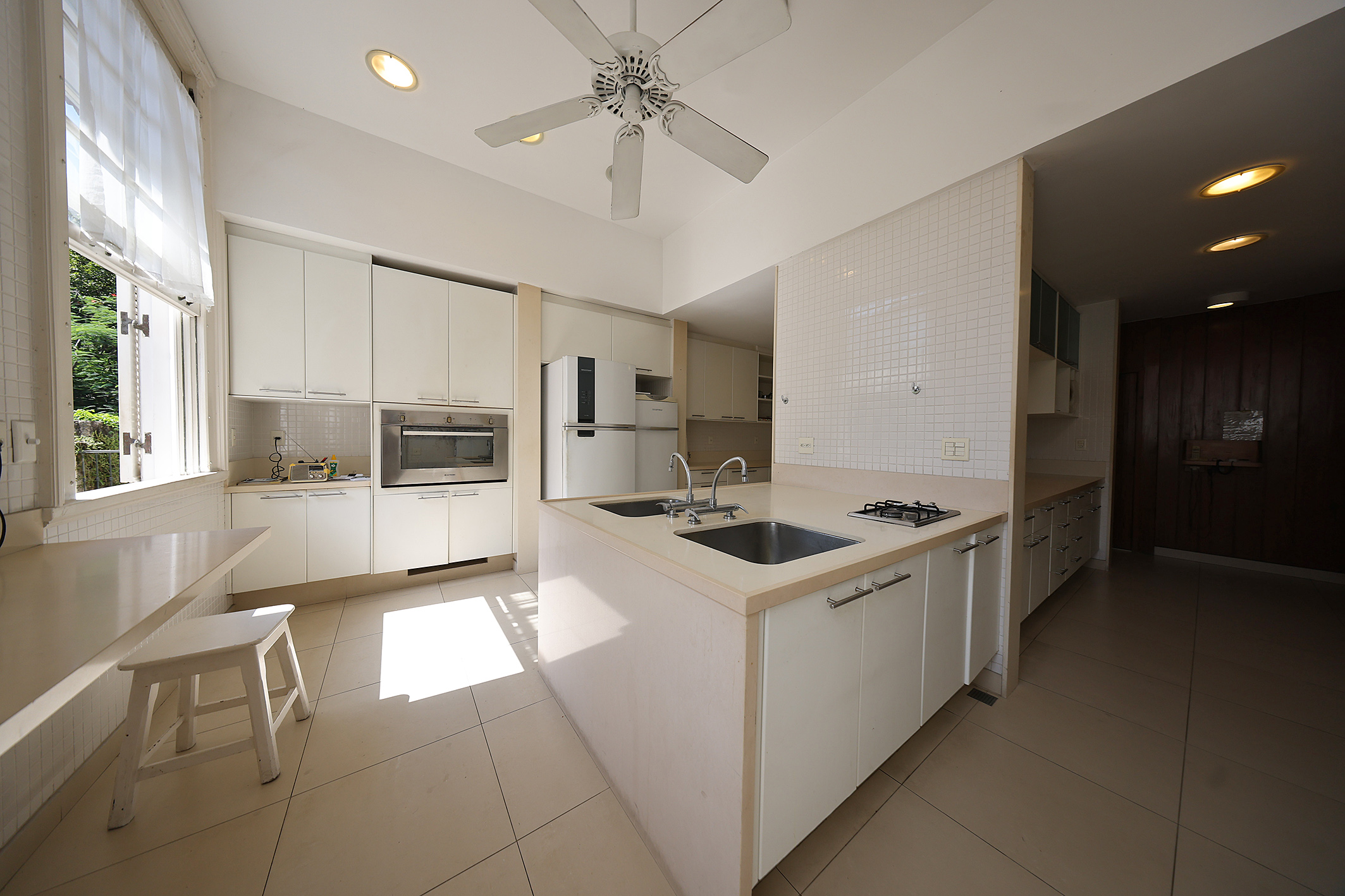  Estate surrounded by greenery with expansive grounds and amenities - 物件實景