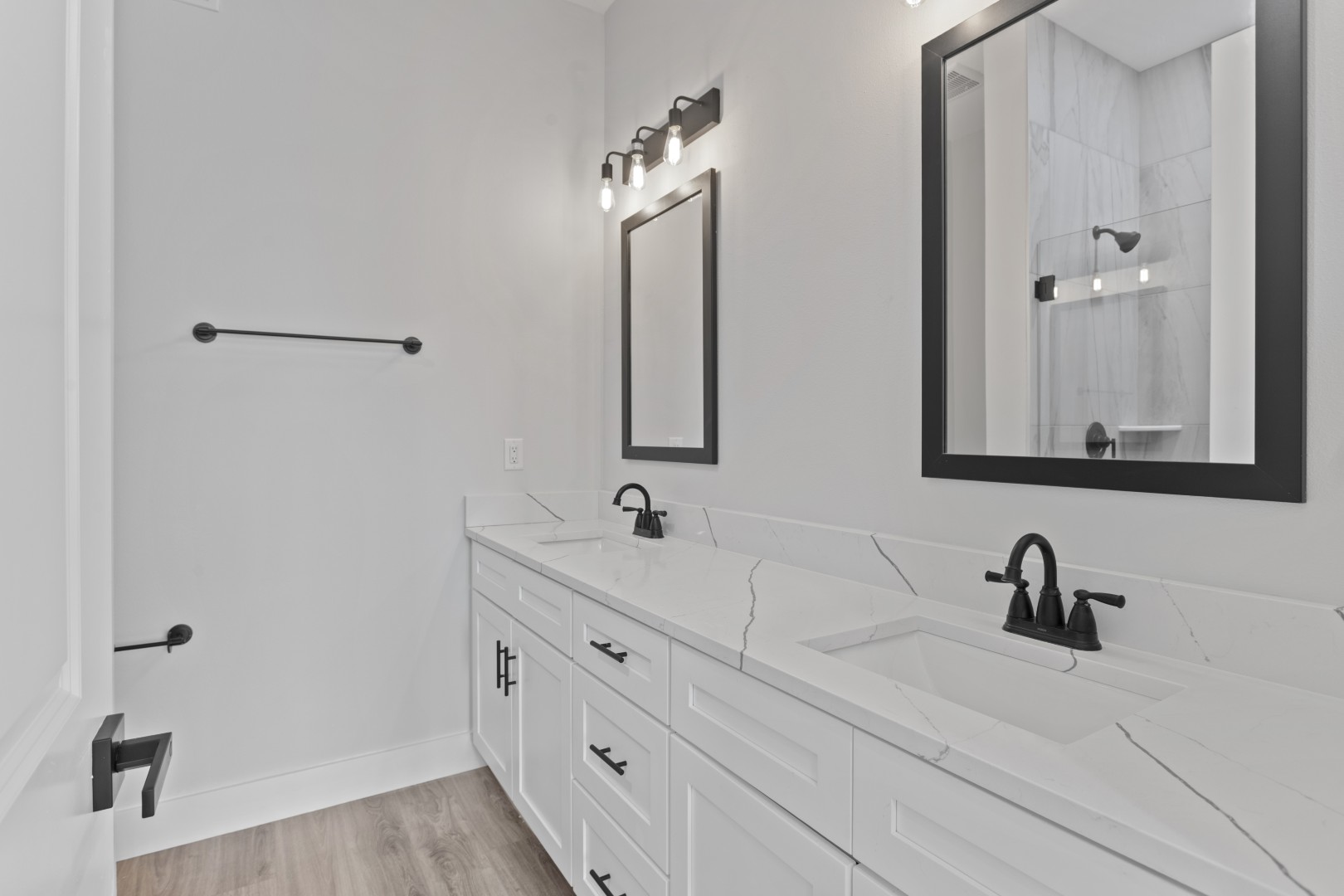 Treasure Island, Florida, 33706, United States, 5 Bedrooms Bedrooms, ,4 BathroomsBathrooms,Residential,For Sale,1888814