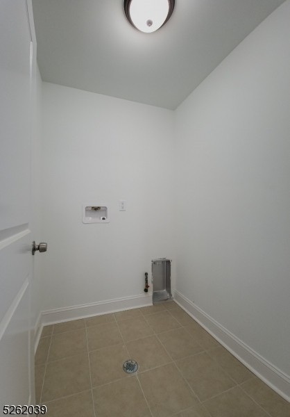 Rahway City, New Jersey, 07065-4238, United States, 4 Bedrooms Bedrooms, ,3 BathroomsBathrooms,Residential,For Sale,1924067