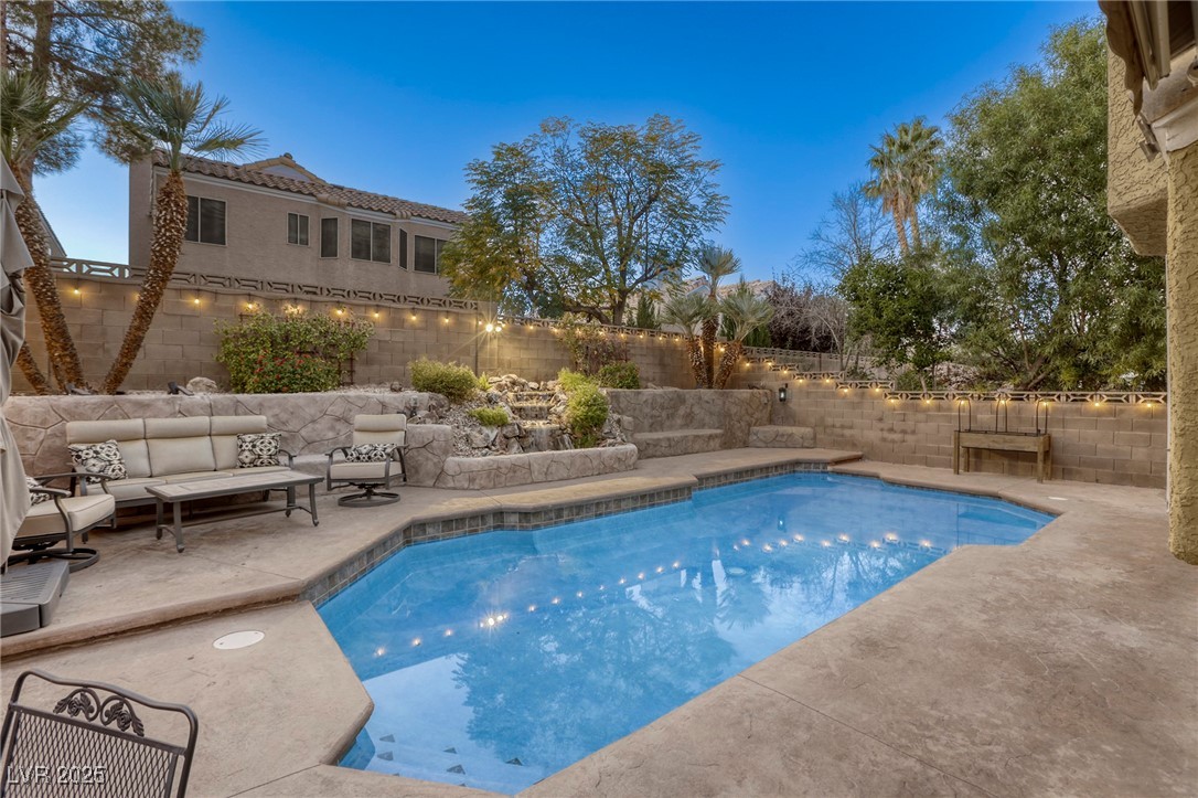 Las Vegas, Nevada, 89128, United States, 3 Bedrooms Bedrooms, ,3 BathroomsBathrooms,Residential,For Sale,1984835