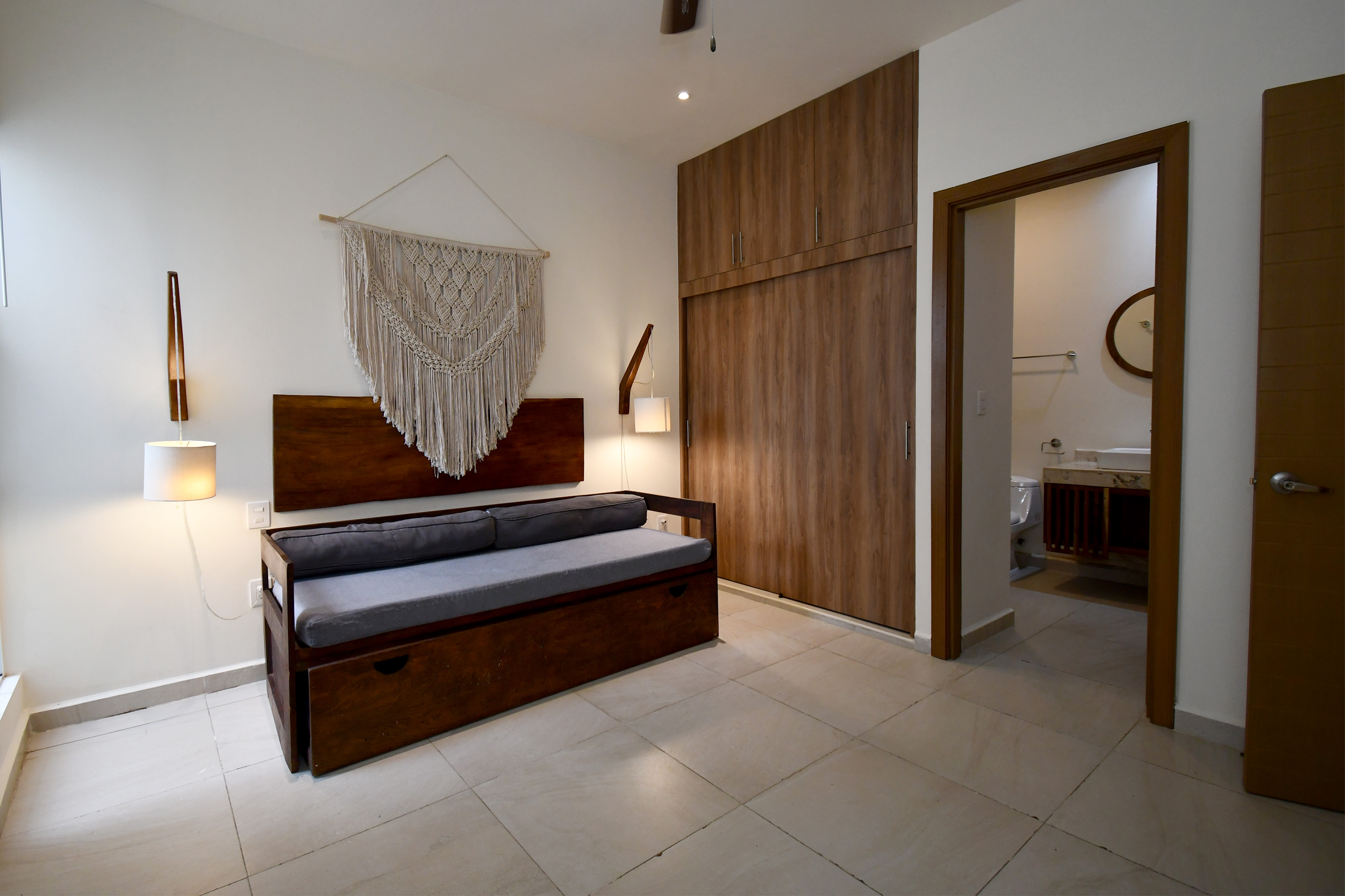 Modern Three-Bedroom Home in Selvanova Coto 3B - 物件實景