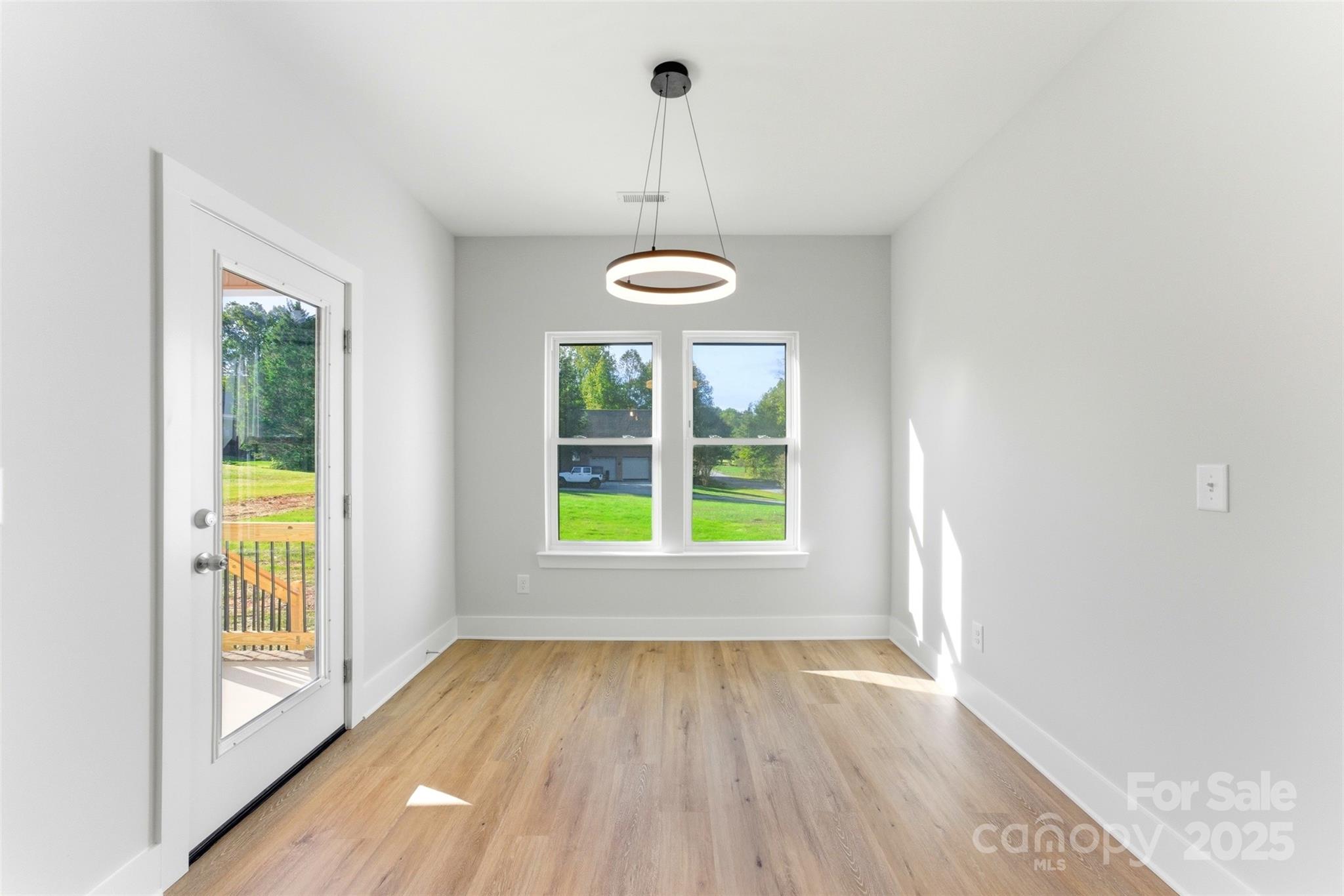 Conover, North Carolina, 28613, United States, 3 Bedrooms Bedrooms, ,2 BathroomsBathrooms,Residential,For Sale,1969077