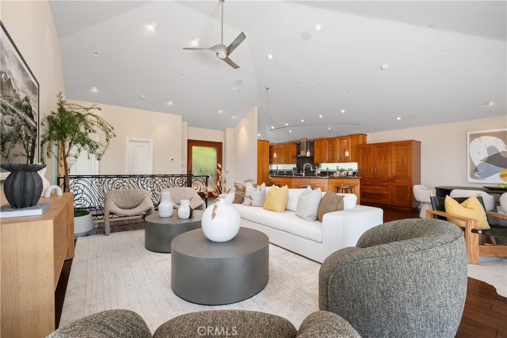 Laguna Beach, California, 92651, United States, 3 Bedrooms Bedrooms, ,4 BathroomsBathrooms,Residential,For Sale,1838751