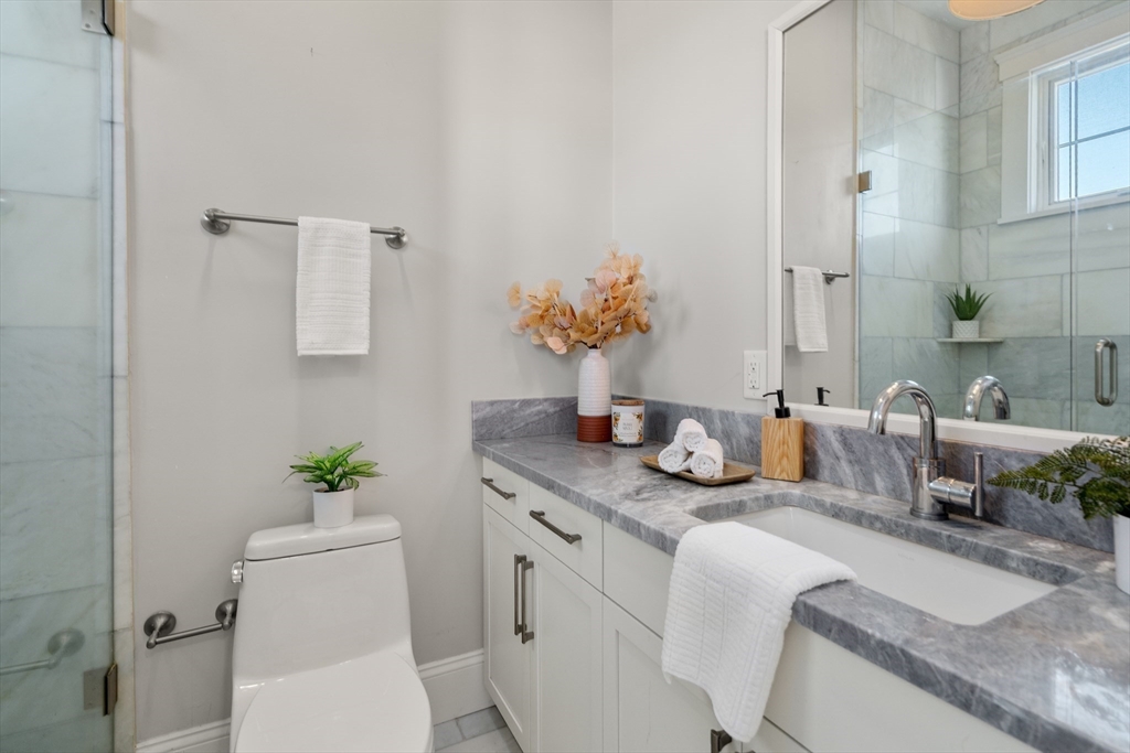 Somerville, Massachusetts, 02143, United States, 2 Bedrooms Bedrooms, ,2 BathroomsBathrooms,Residential,For Sale,1934181