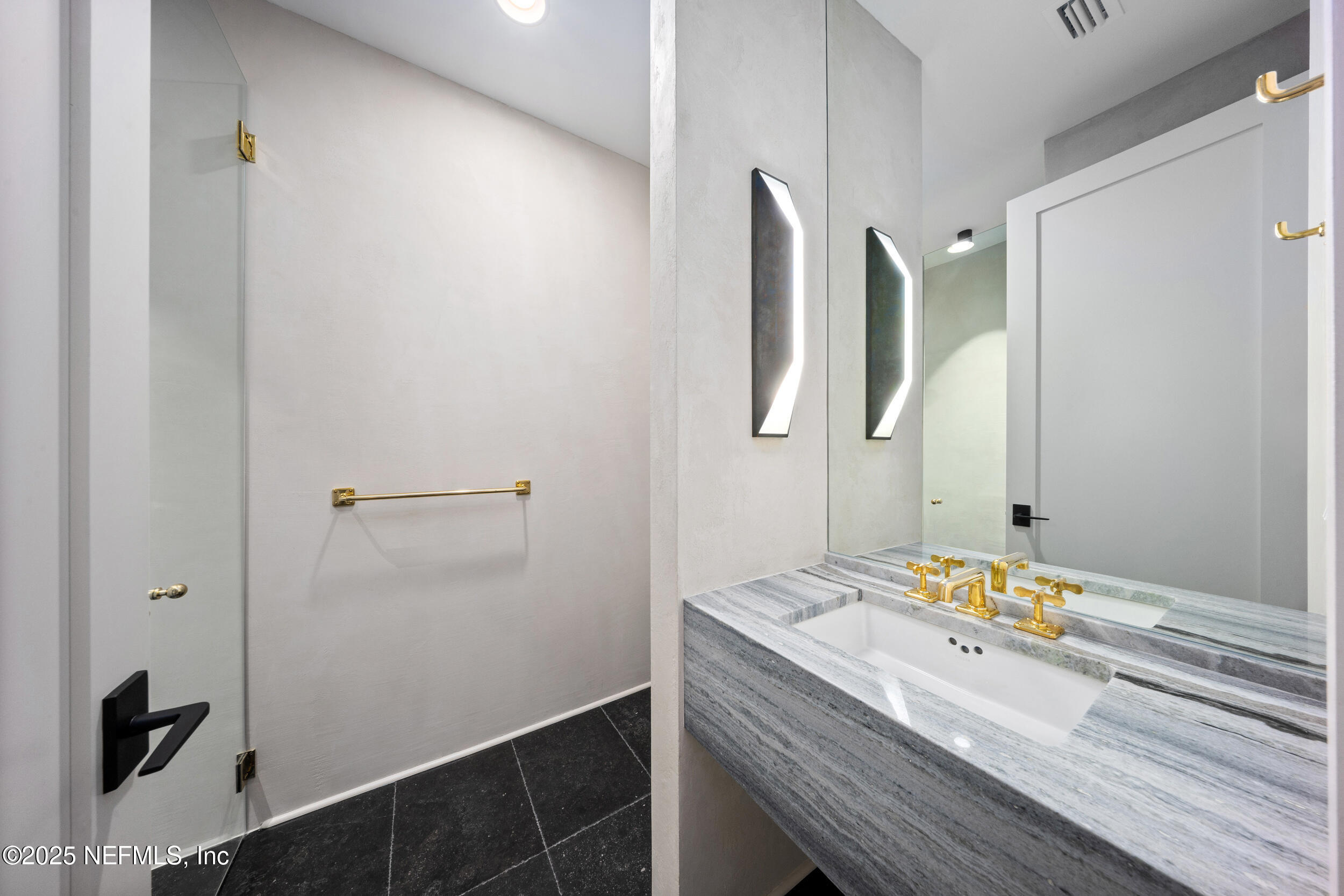 Atlantic Beach, Florida, 32233, United States, 6 Bedrooms Bedrooms, ,5 BathroomsBathrooms,Residential,For Sale,1989141