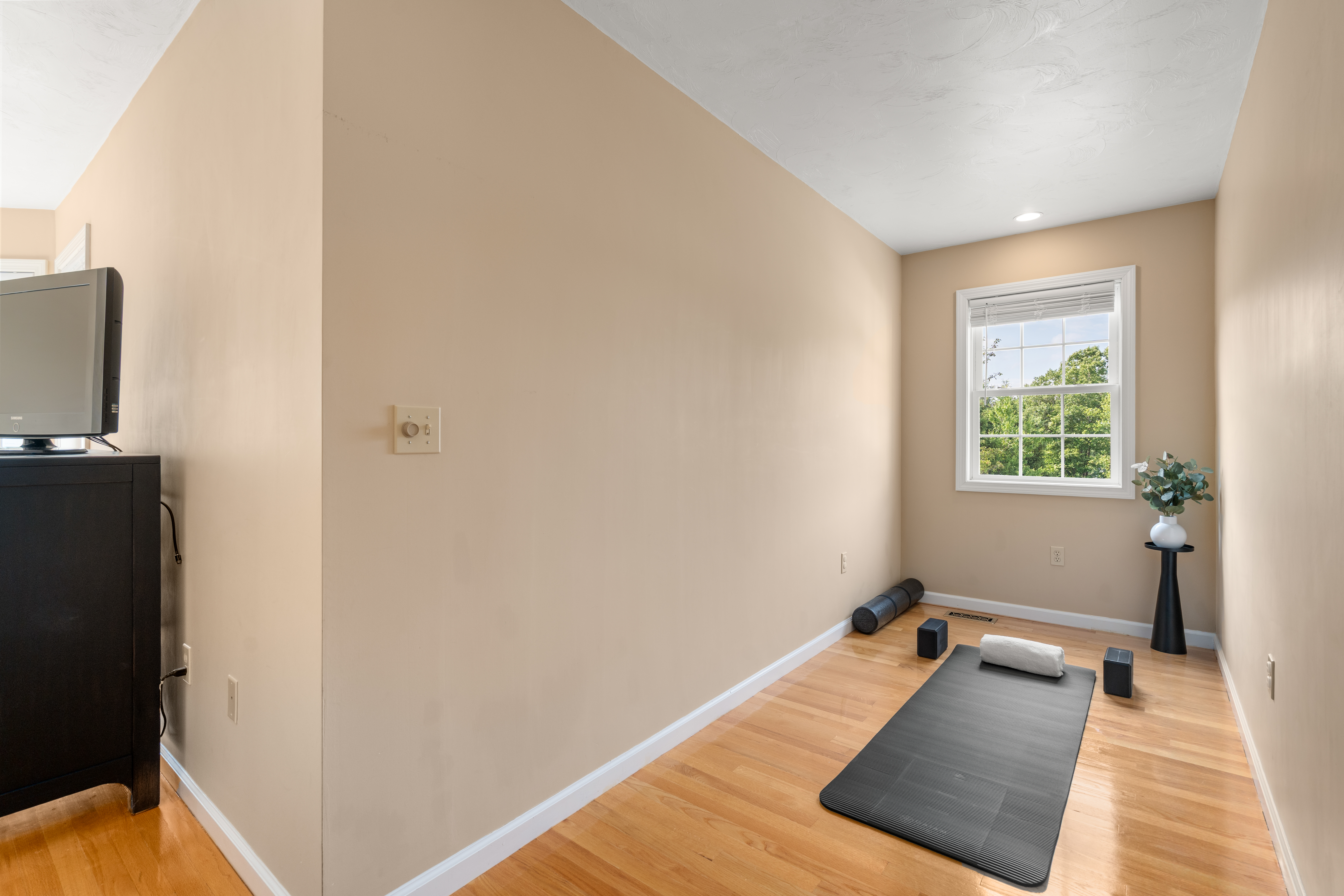  39 Village Circle, Milford, MA 01757 - 物件實景