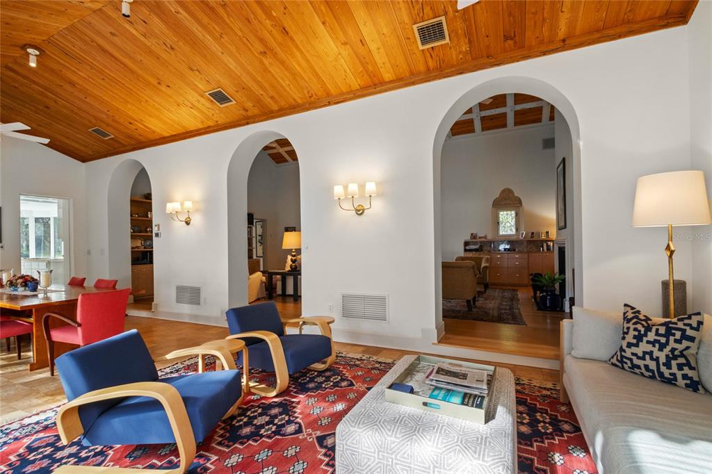 Lake Wales, Florida, 33853, United States, 3 Bedrooms Bedrooms, ,3 BathroomsBathrooms,Residential,For Sale,1972493