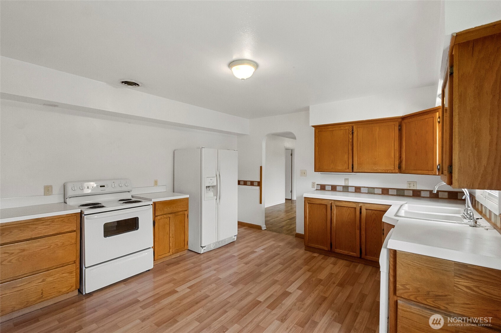 Ferndale, Washington, 98248, United States, 6 Bedrooms Bedrooms, ,2 BathroomsBathrooms,Residential,For Sale,1921640