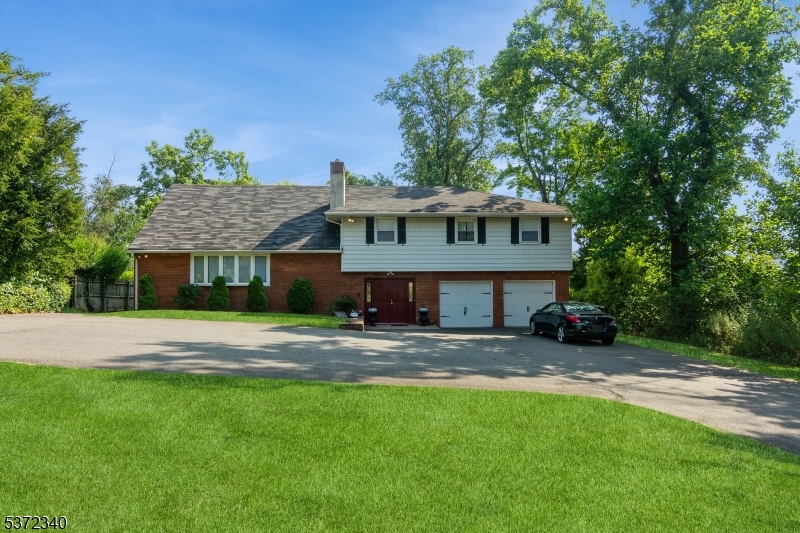 Mountainside Boro, New Jersey, 07092, United States, 5 Bedrooms Bedrooms, ,3 BathroomsBathrooms,Residential,For Sale,1901870