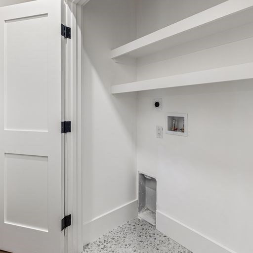 Somerville, Massachusetts, 02144, United States, 4 Bedrooms Bedrooms, ,4 BathroomsBathrooms,Residential,For Sale,1976862