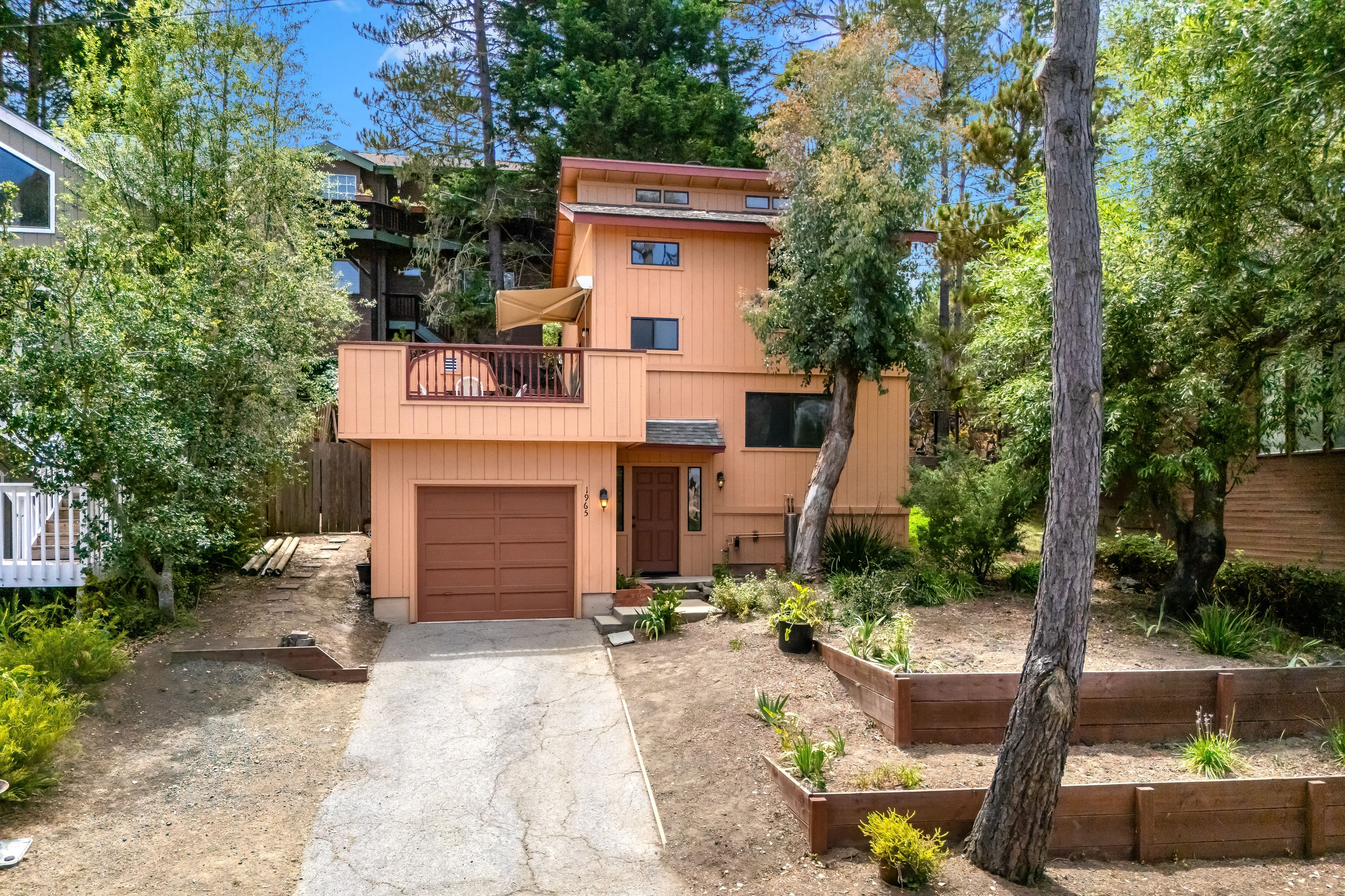  Inviting Lodge Hill Residence Embracing Light, Views, and Nature - 物件實景