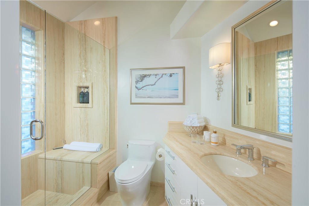 Newport Beach, California, 92661, United States, 7 Bedrooms Bedrooms, ,11 BathroomsBathrooms,Residential,For Sale,1877101
